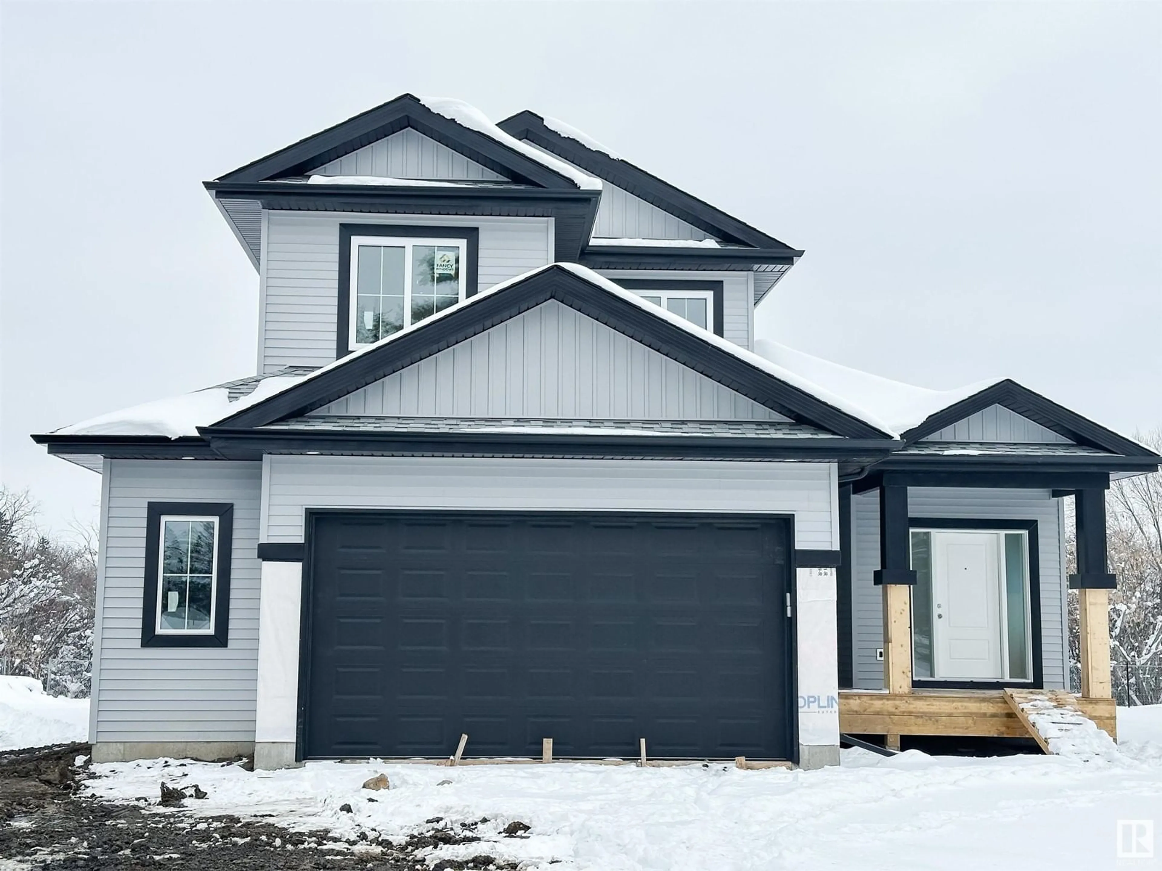 Home with vinyl exterior material, street for 5213 55 STREET, Wabamun Alberta T0E2K0