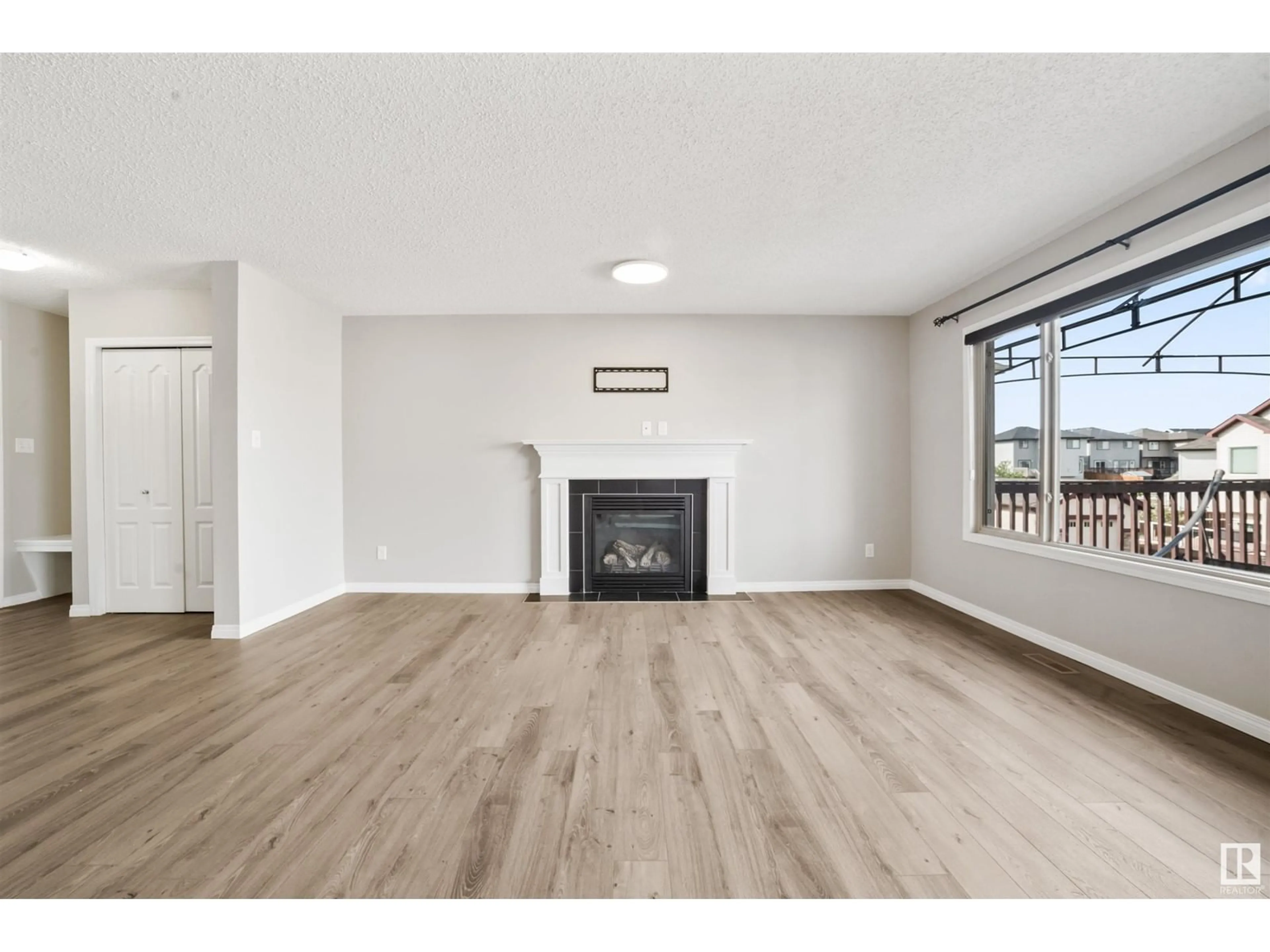 A pic of a room for SW - 1744 55 STREET, Edmonton Alberta T6X1R3
