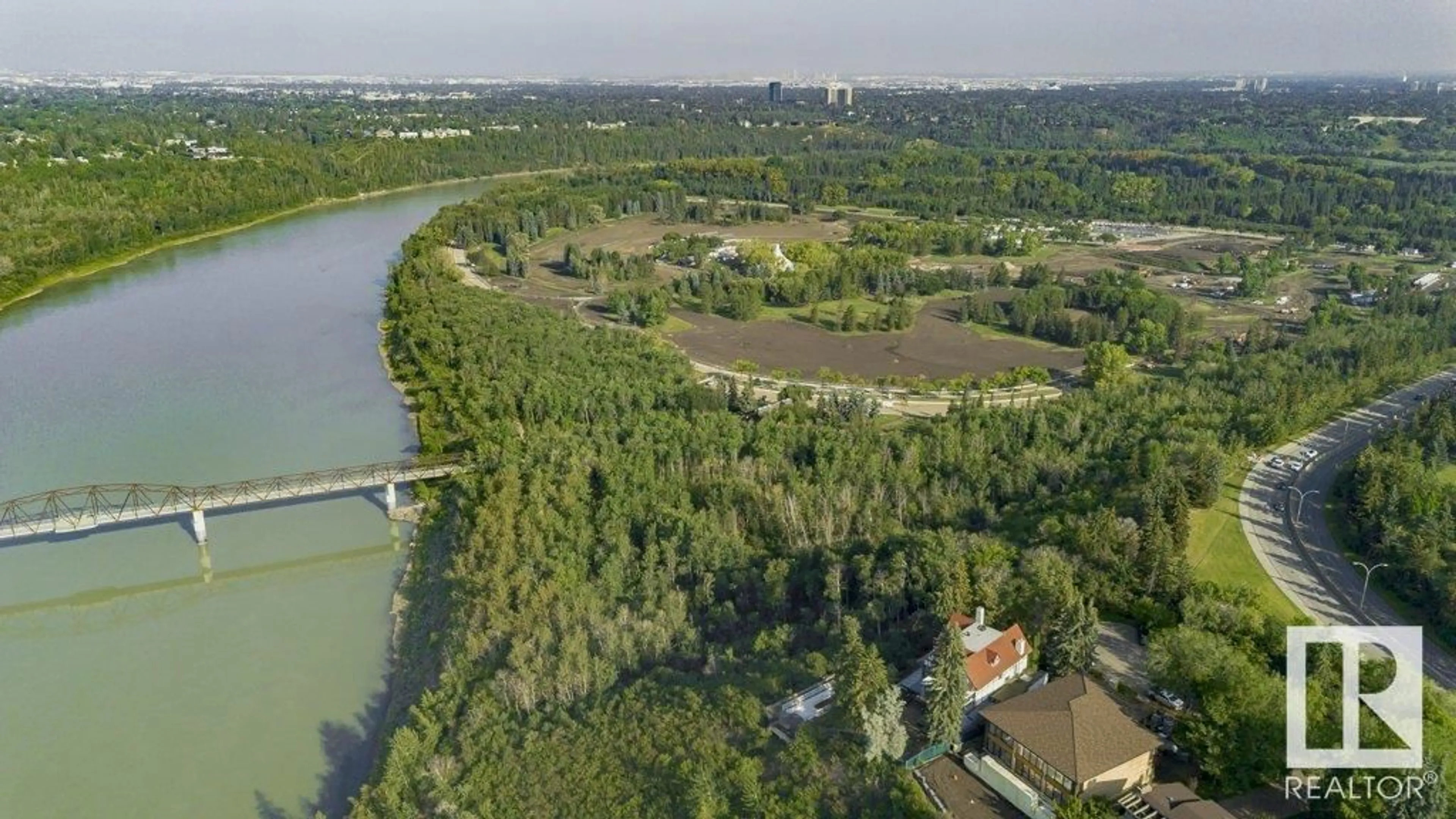 A pic from outside/outdoor area/front of a property/back of a property/a pic from drone, water/lake/river/ocean view for 8638 SASKATCHEWAN DR, Edmonton Alberta T6G2A8