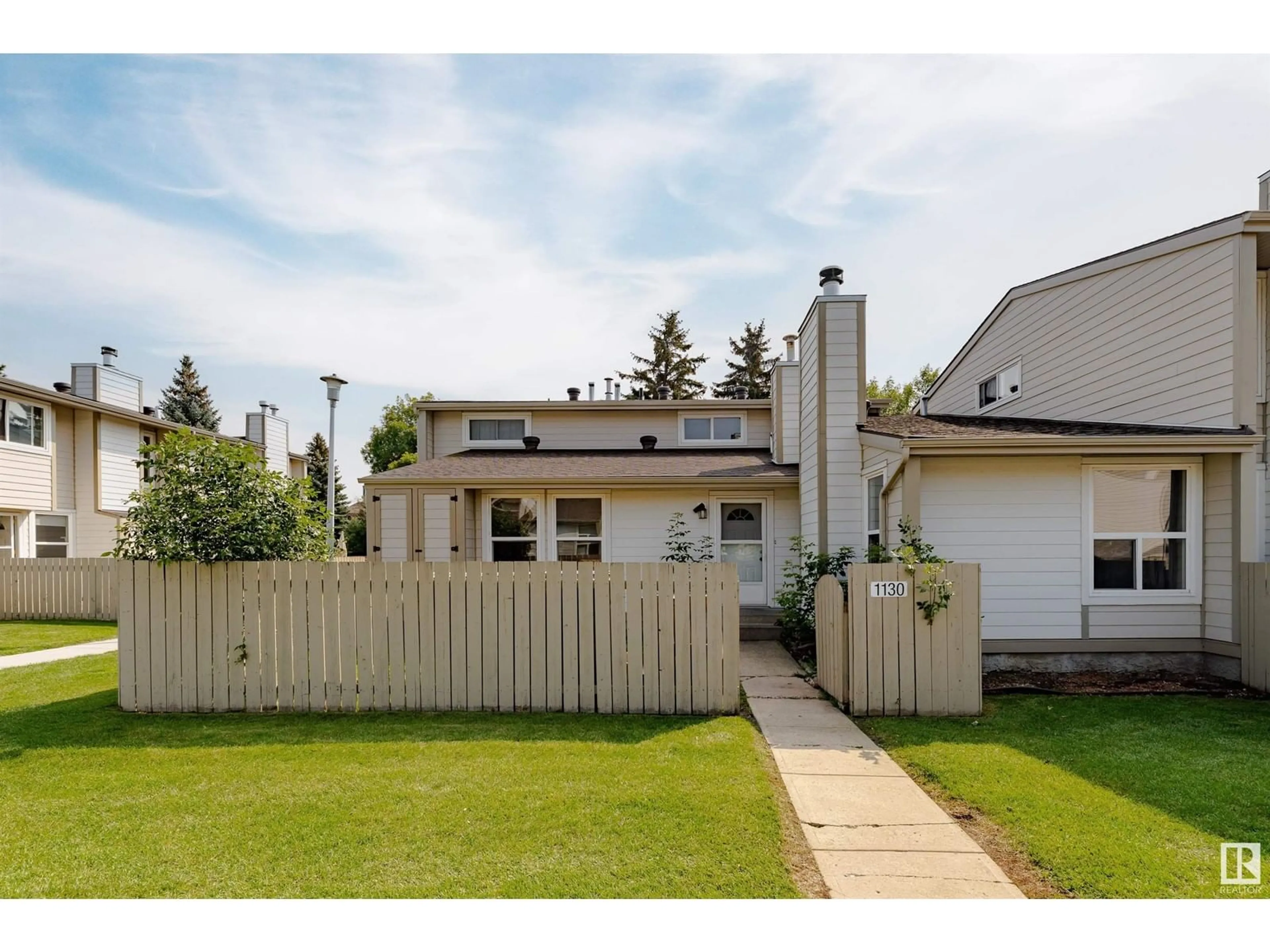 A pic from outside/outdoor area/front of a property/back of a property/a pic from drone, street for 1130 KNOTTWOOD RD, Edmonton Alberta T6K2J8