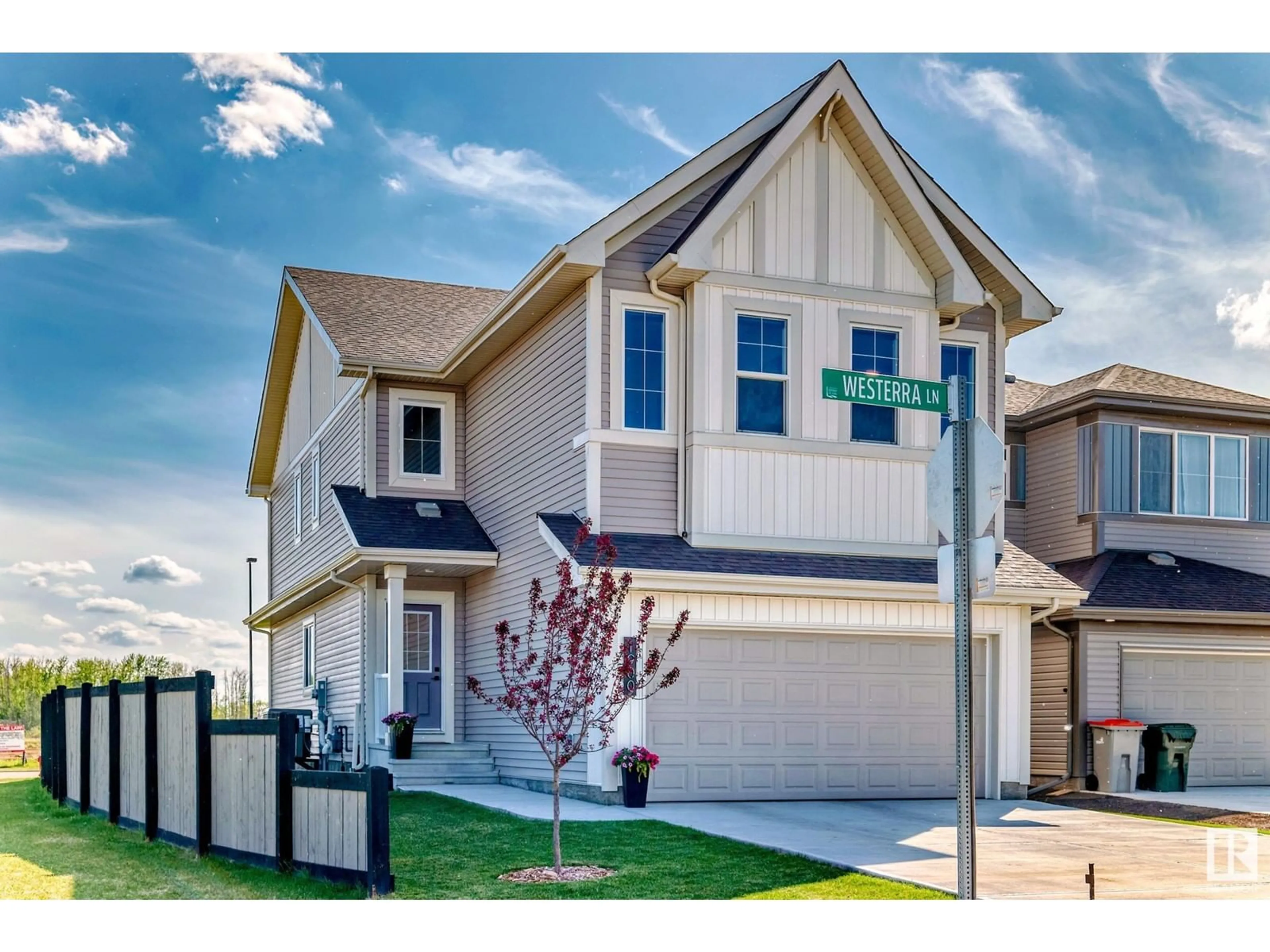 Home with vinyl exterior material, street for 1900 WESTERRA LN, Stony Plain Alberta T7Z0L3