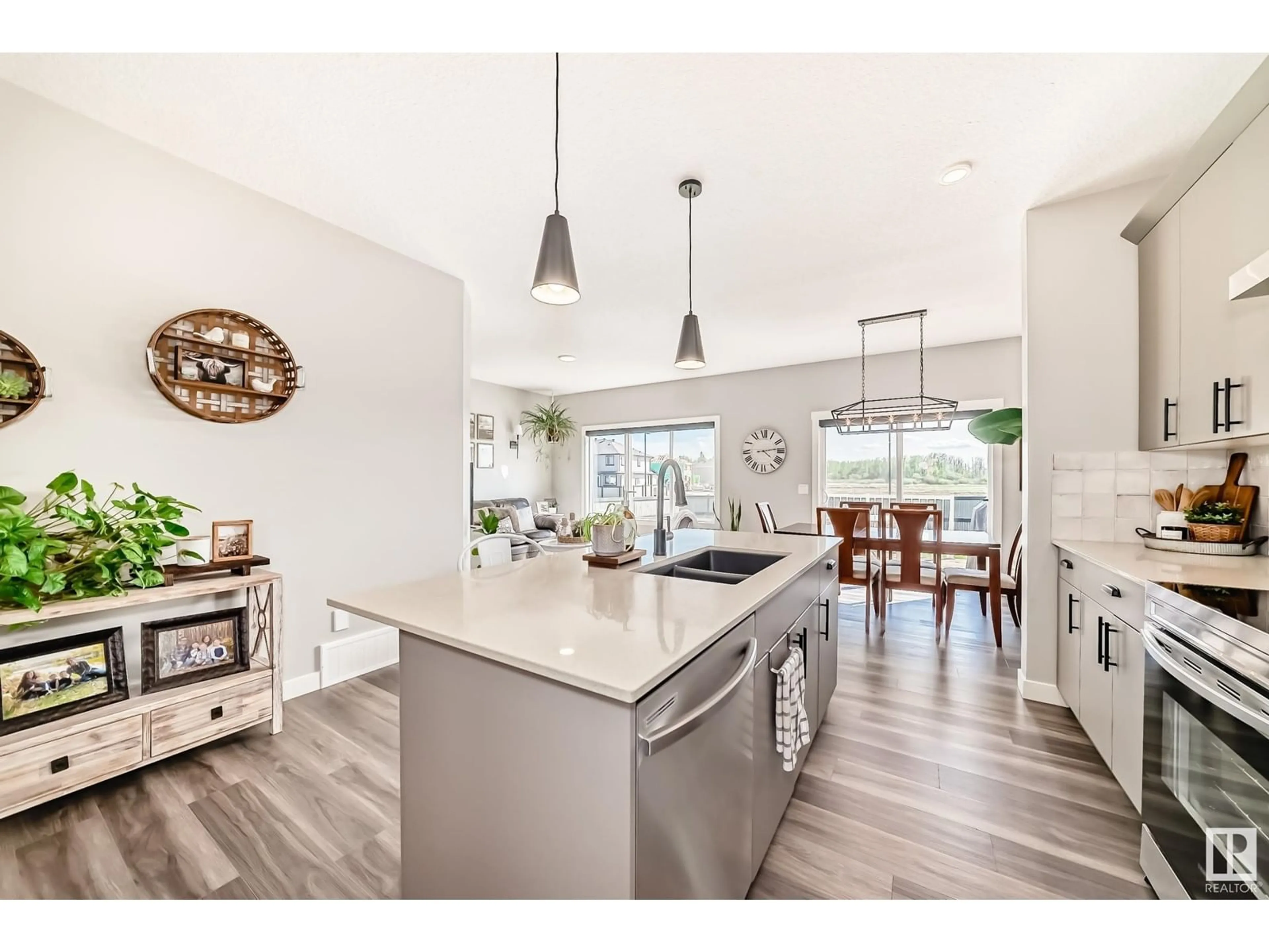 Open concept kitchen, unknown for 1900 WESTERRA LN, Stony Plain Alberta T7Z0L3