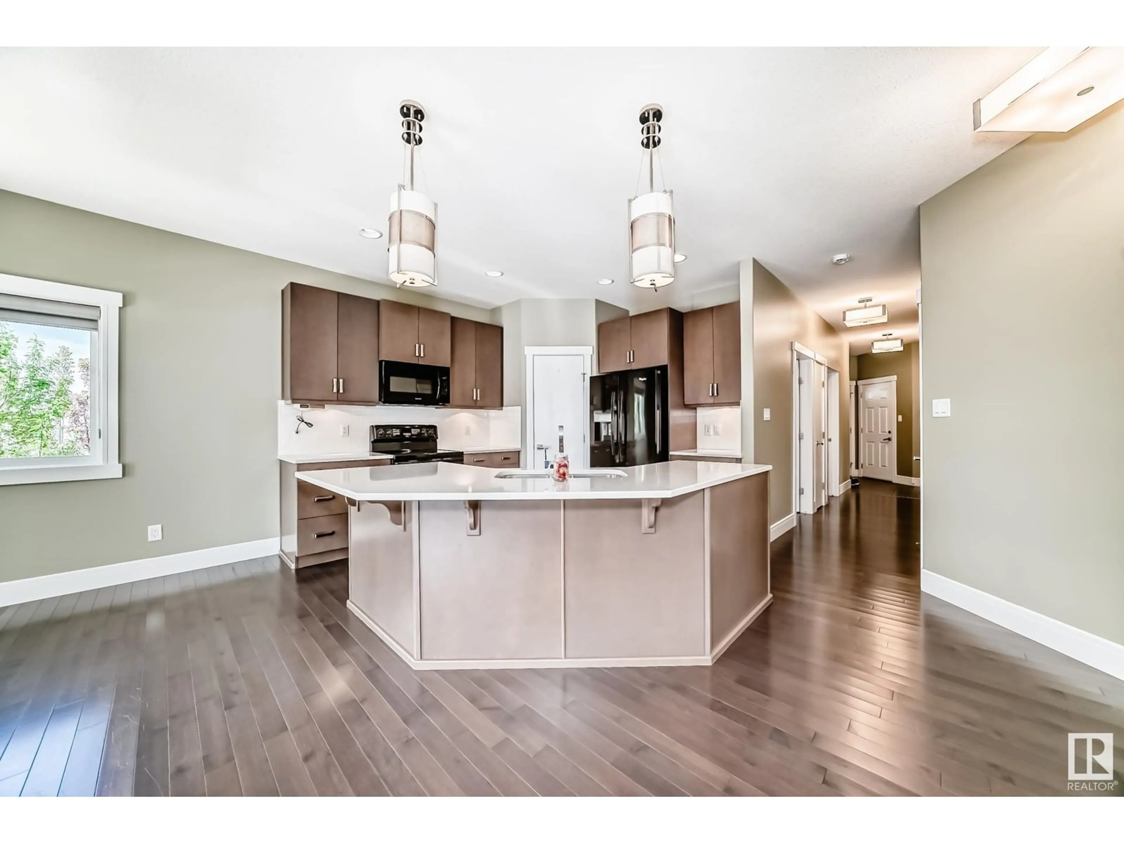 Open concept kitchen, unknown for 1425 WESTERRA BA, Stony Plain Alberta T7Z0B3