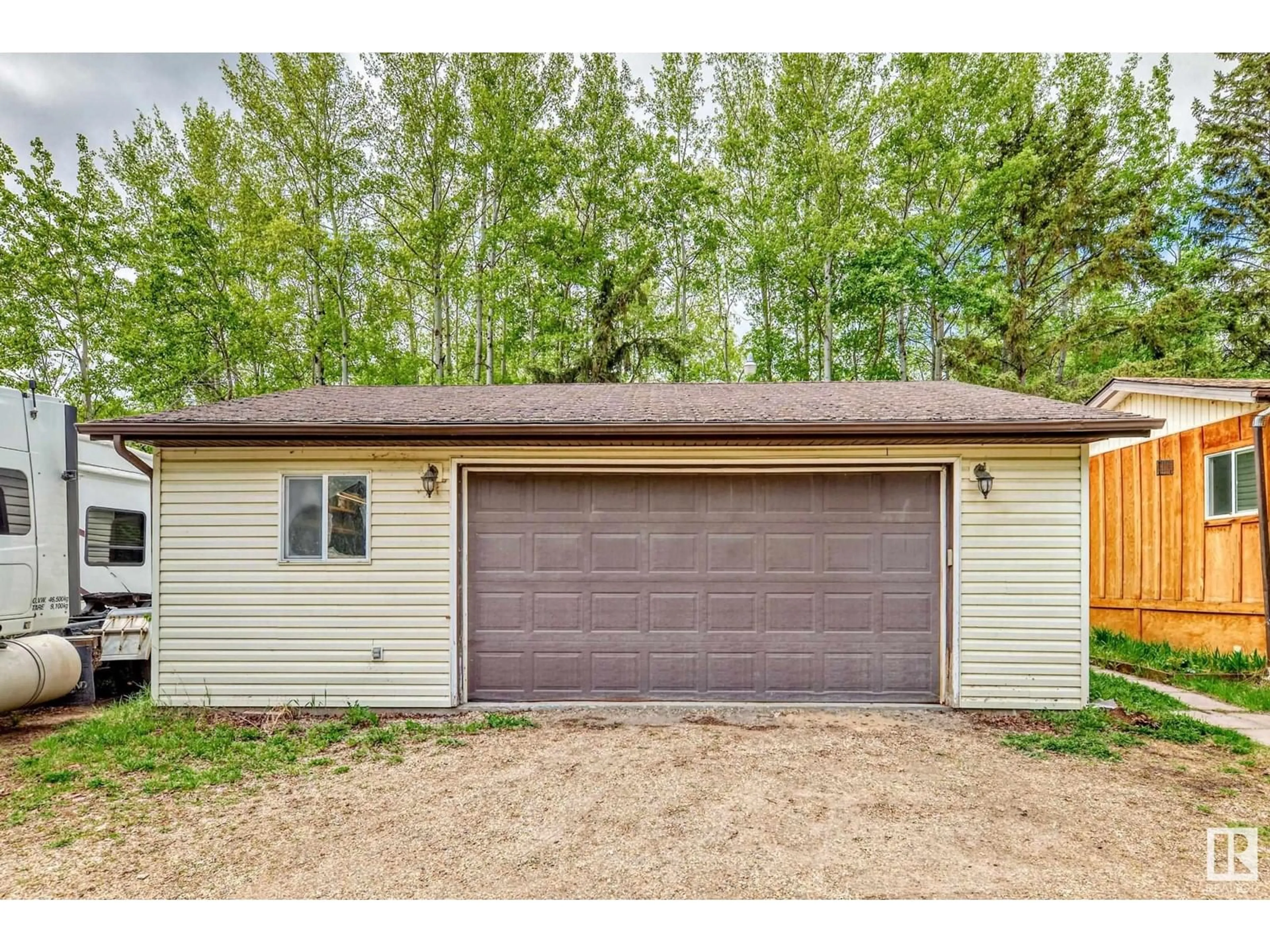 Indoor garage for #212 - 1414 HWY 37, Rural Lac Ste. Anne County Alberta T0E1V0