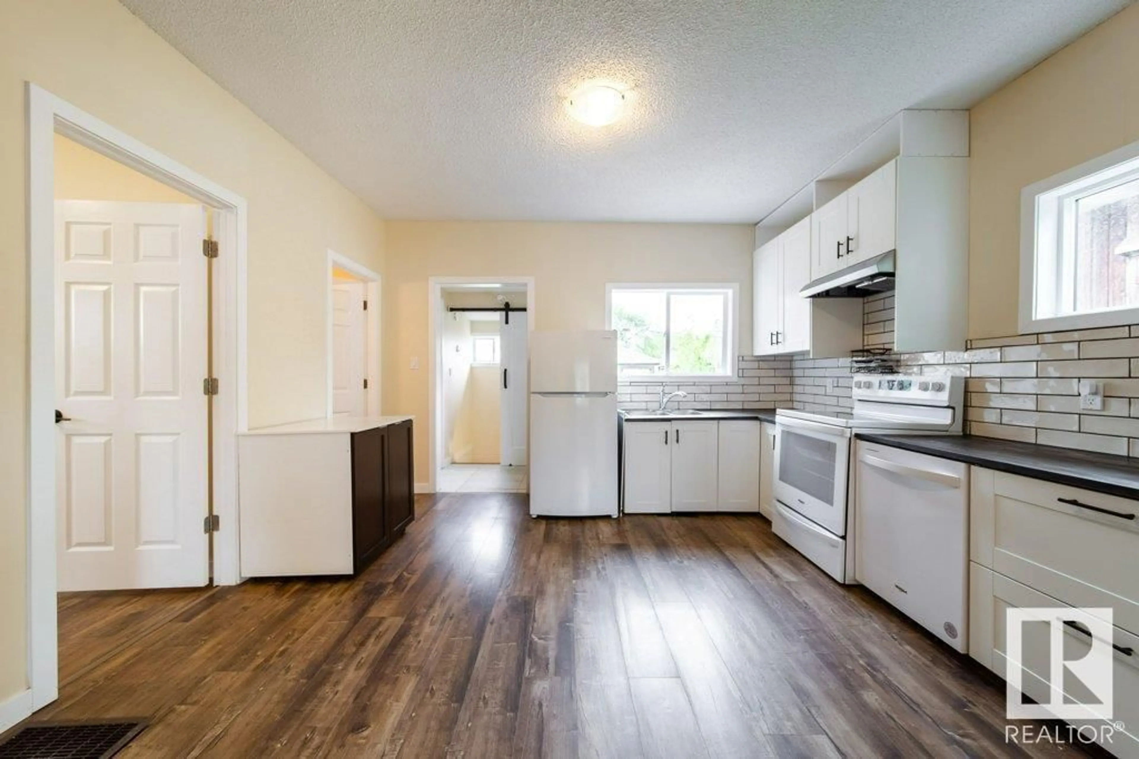 Unknown for NW - 12835 121 ST, Edmonton Alberta T5L0B1