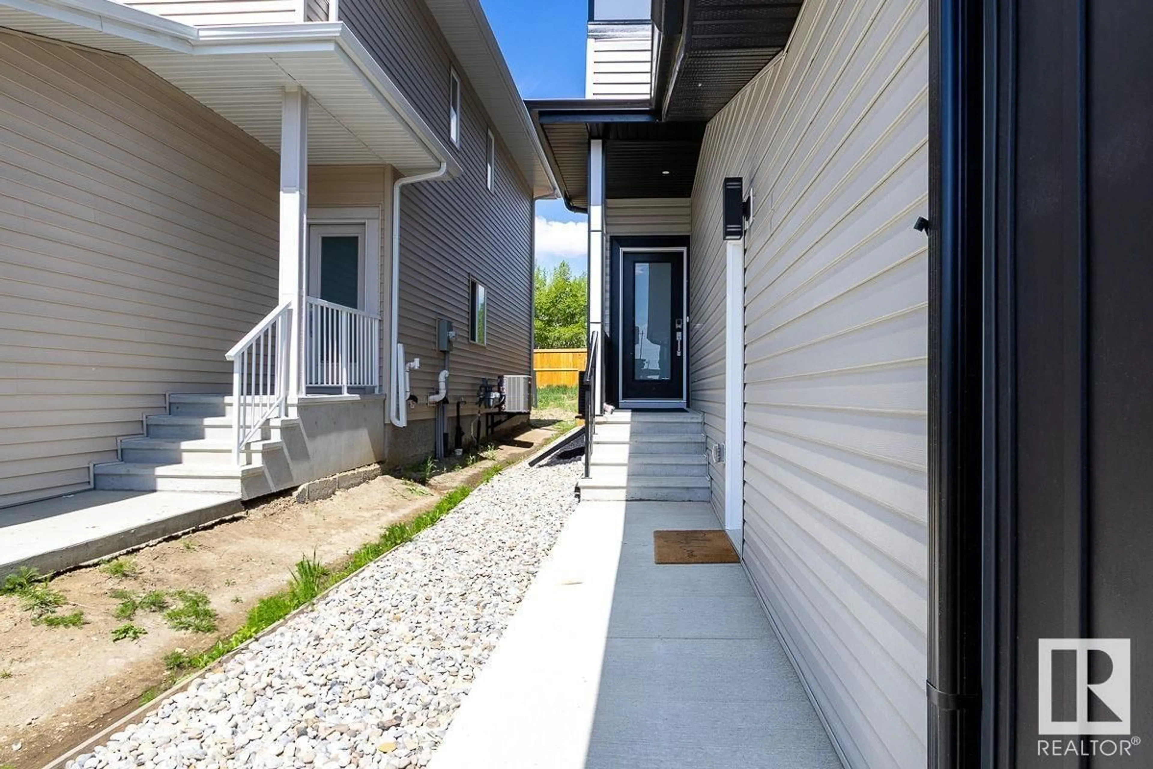 Unknown for 90 ROYAL ST, St. Albert Alberta T8N7X4