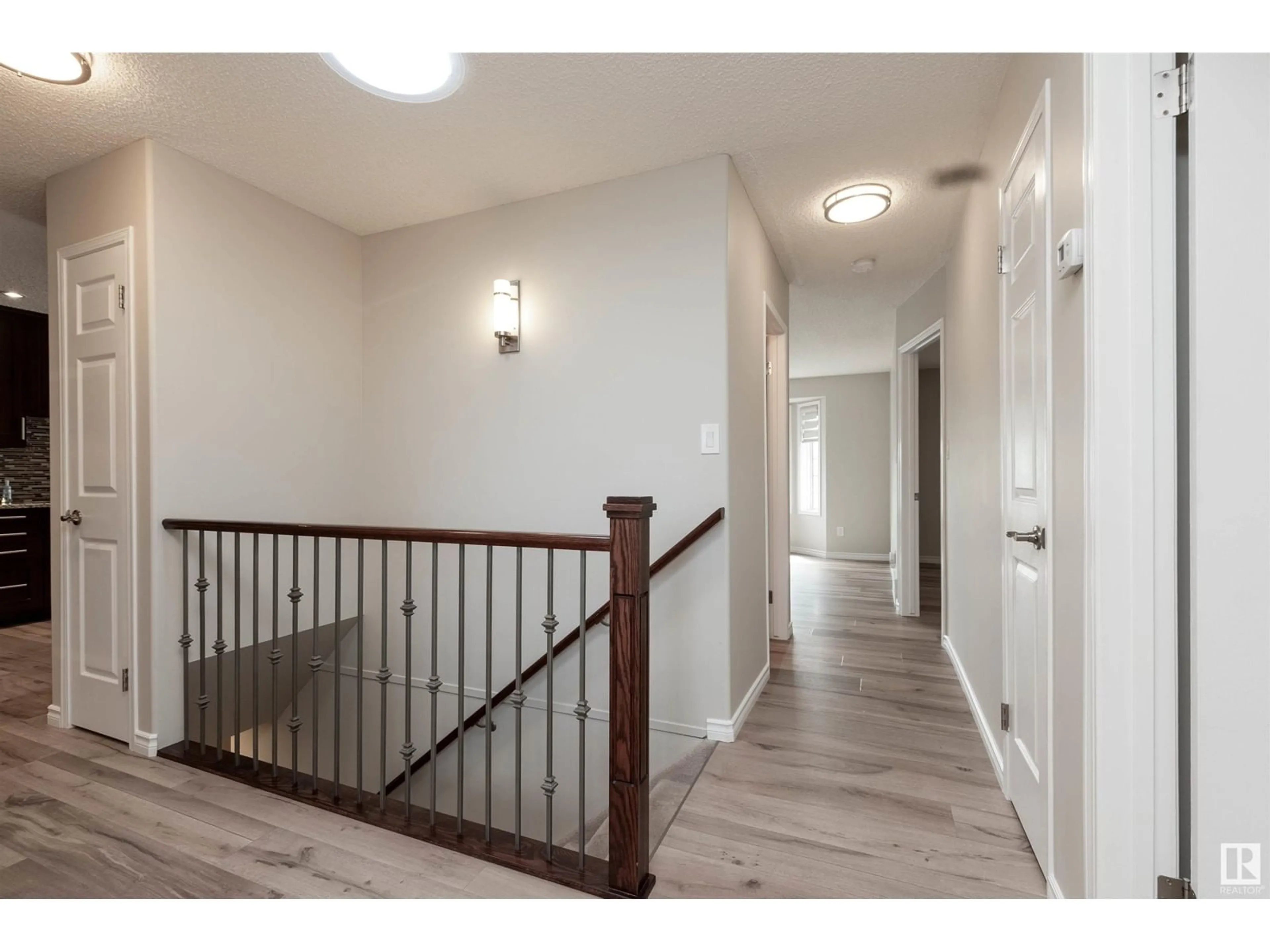 Indoor entryway for 7 - 2 CRANFORD WY, Sherwood Park Alberta T8H5W5