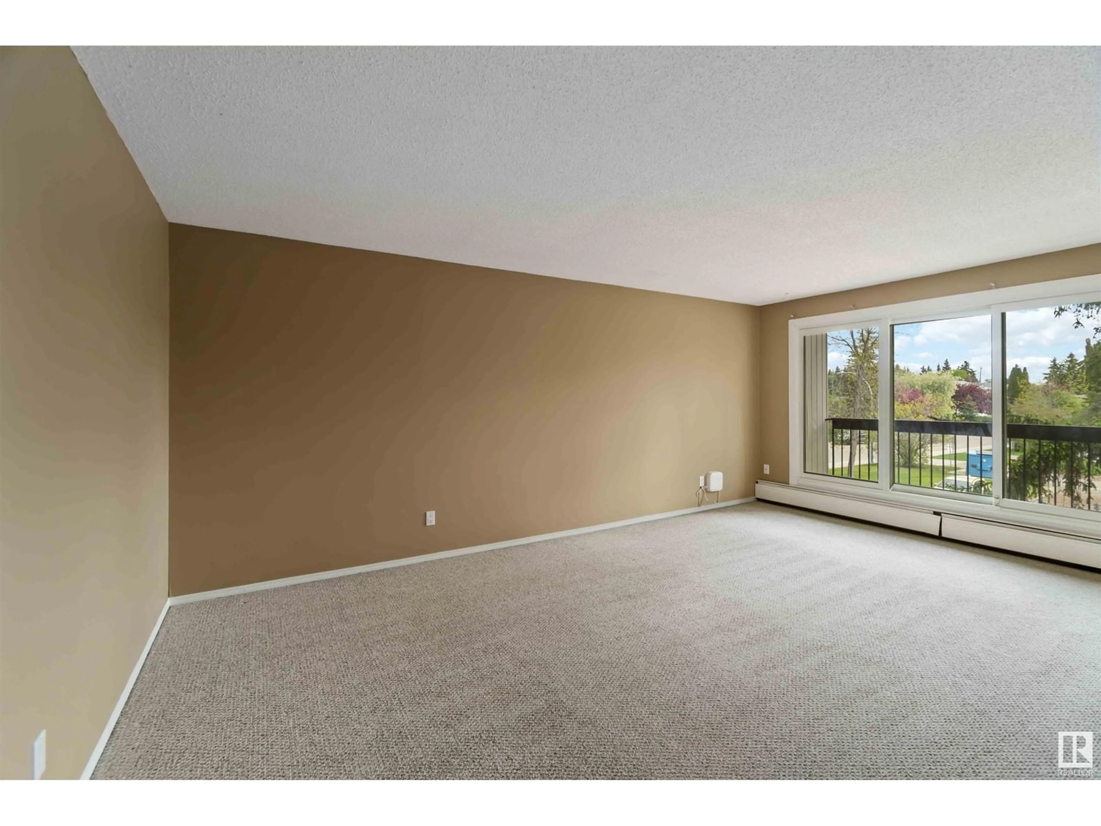 A pic of a room for #304 - 11445 41 AV, Edmonton Alberta T6J0T9