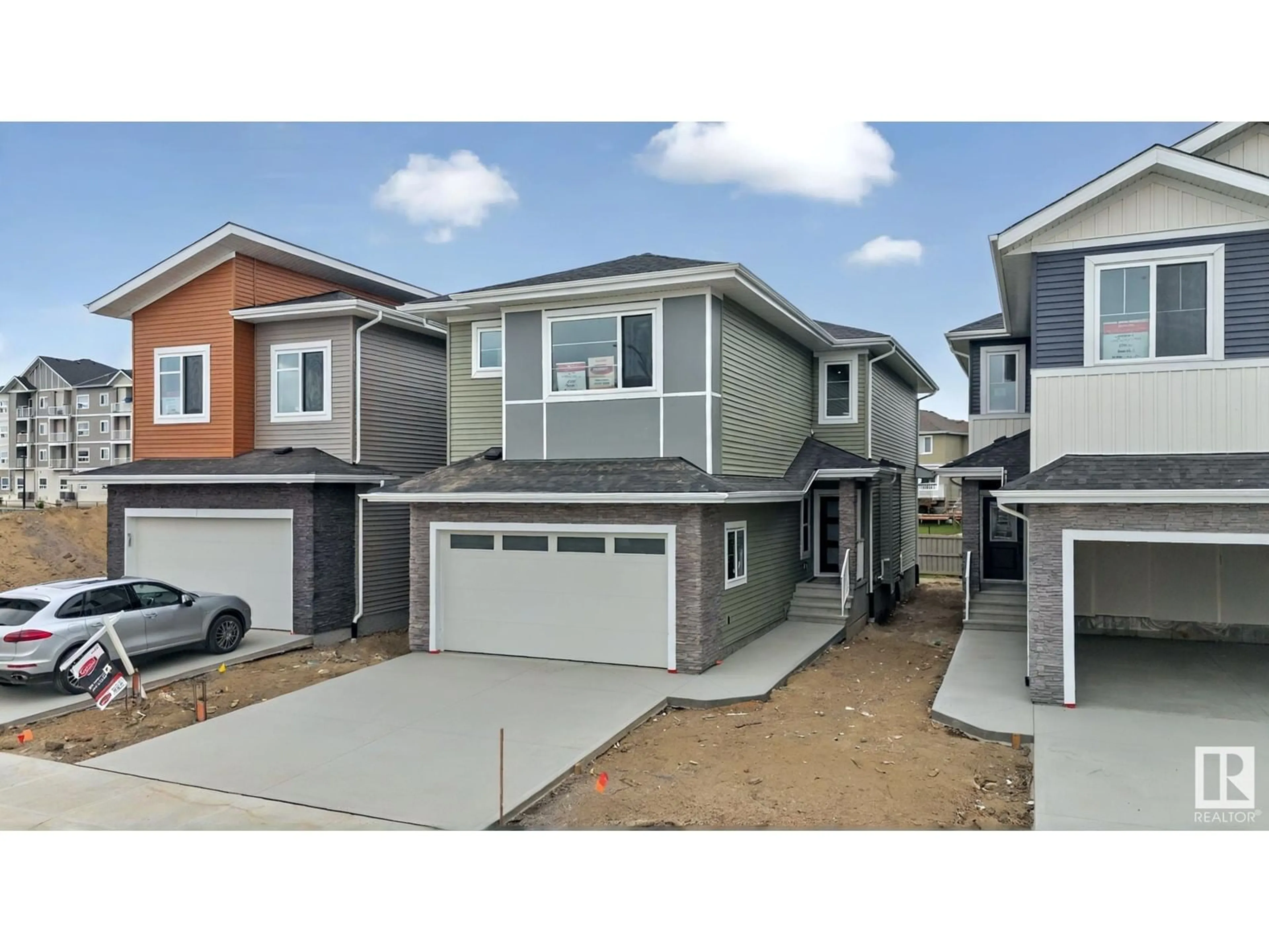 Home with vinyl exterior material, street for 3162 MAGPIE WY, Edmonton Alberta T5S0V4
