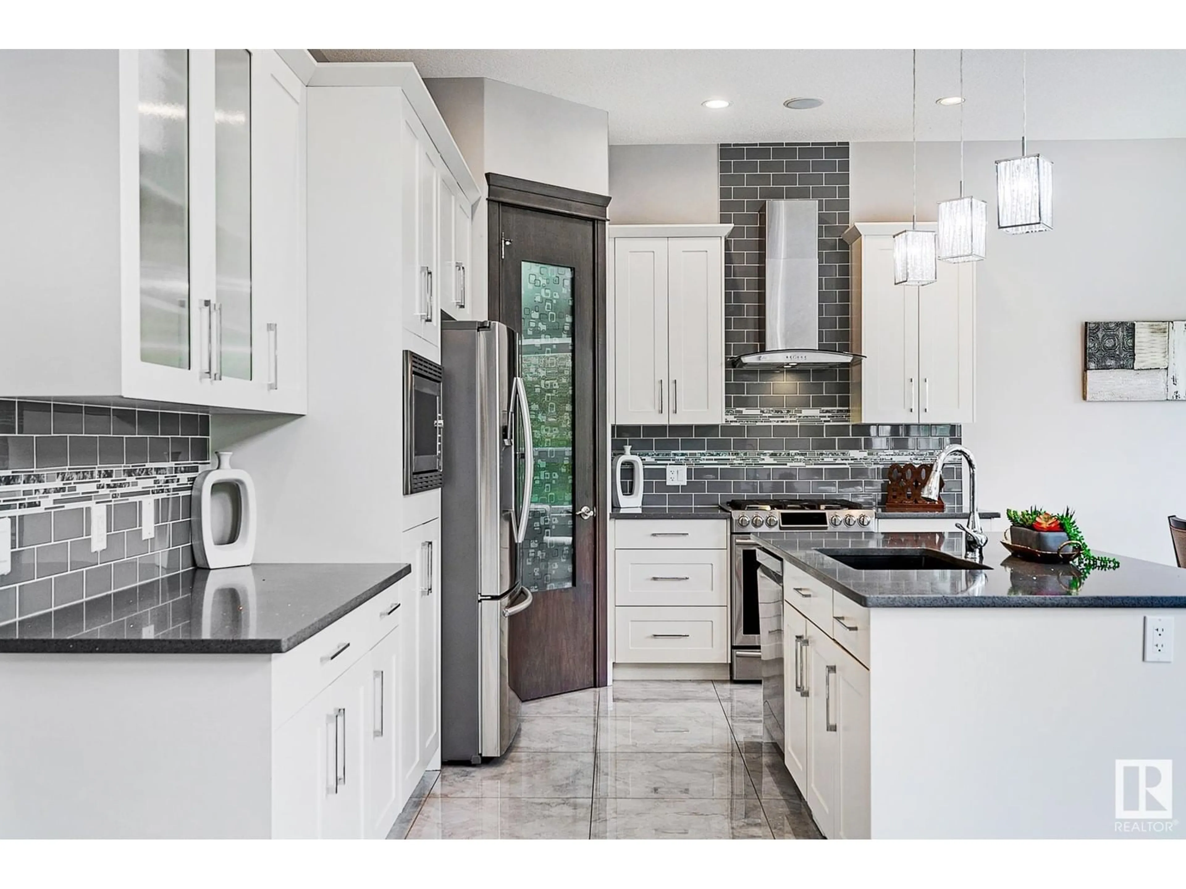 Contemporary kitchen, ceramic/tile floor for 3365 CHICKADEE DR, Edmonton Alberta T5S0K9
