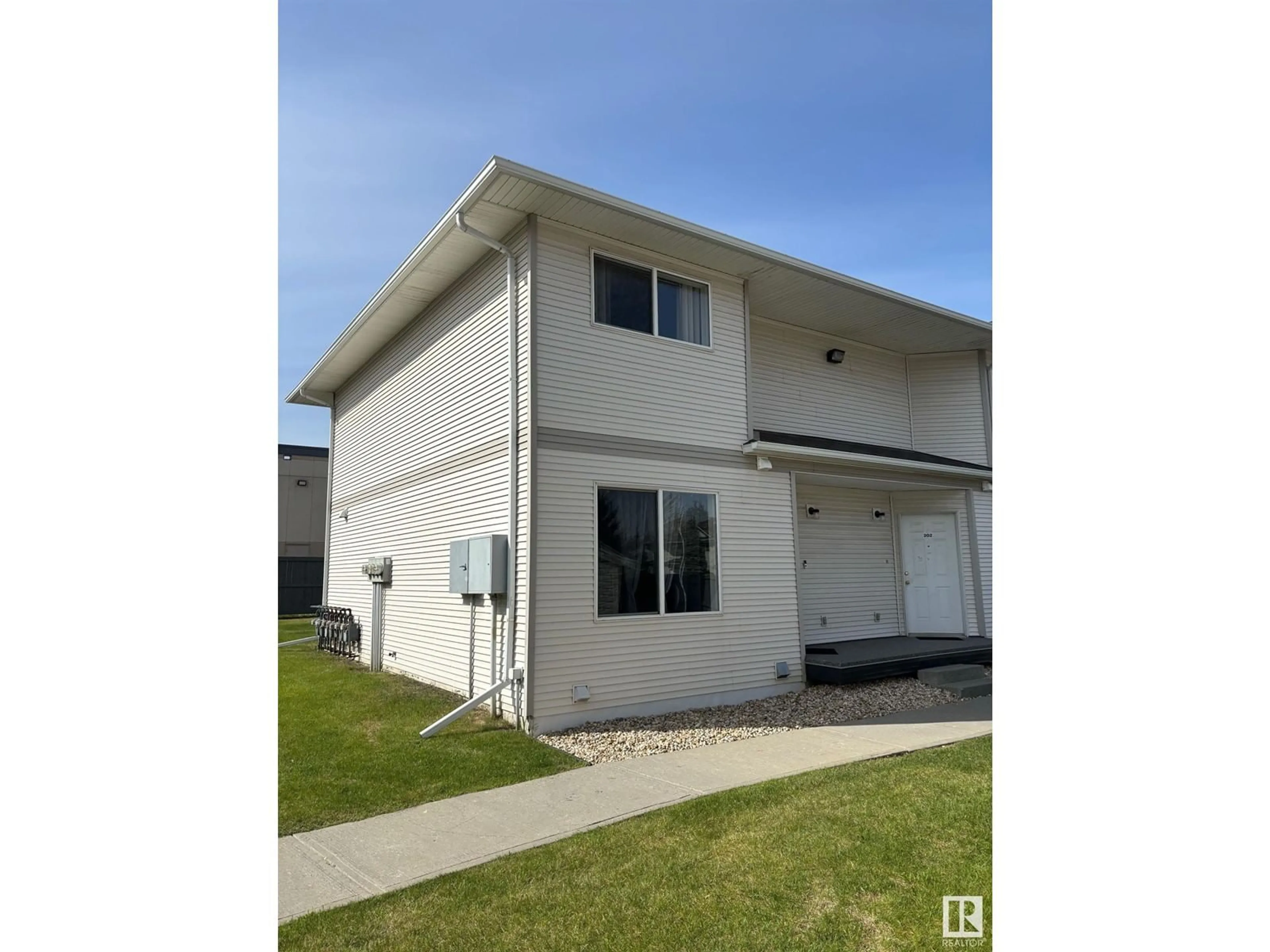 Home with vinyl exterior material, building for 201 - 801 BOTHWELL DR, Sherwood Park Alberta T8H2L1