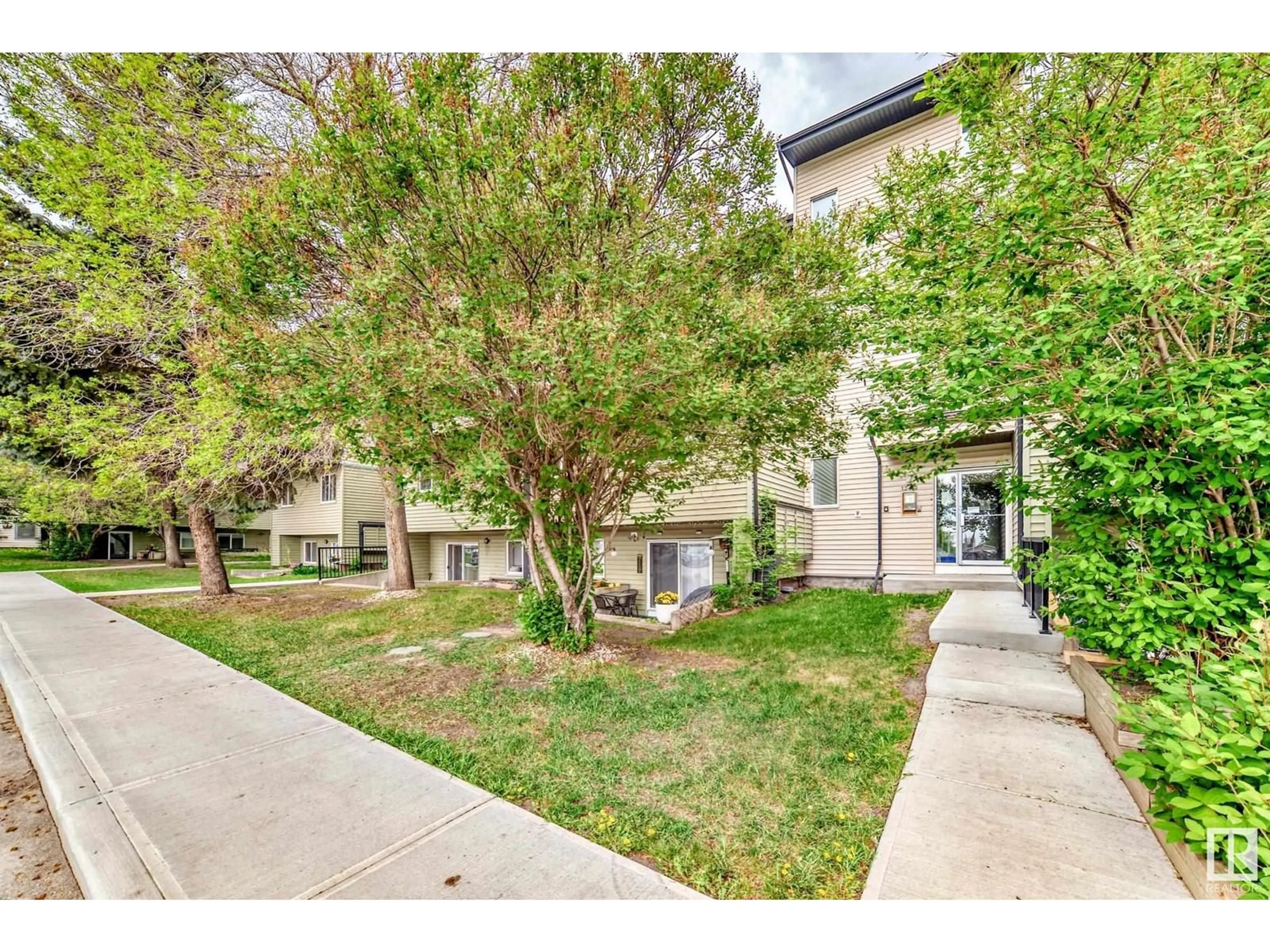 Unknown for 13458 FORT RD, Edmonton Alberta T5A1C5