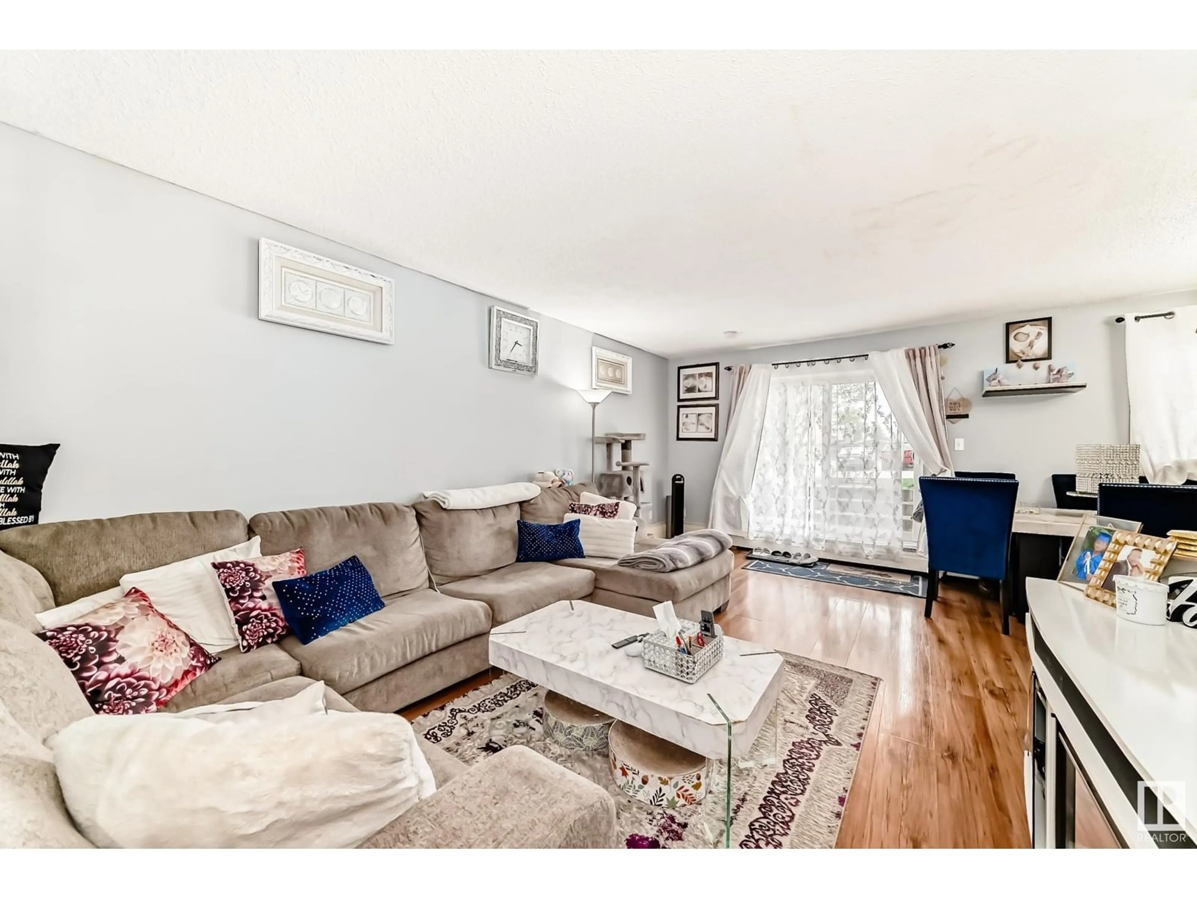 Living room with furniture, unknown for 13458 FORT RD, Edmonton Alberta T5A1C5