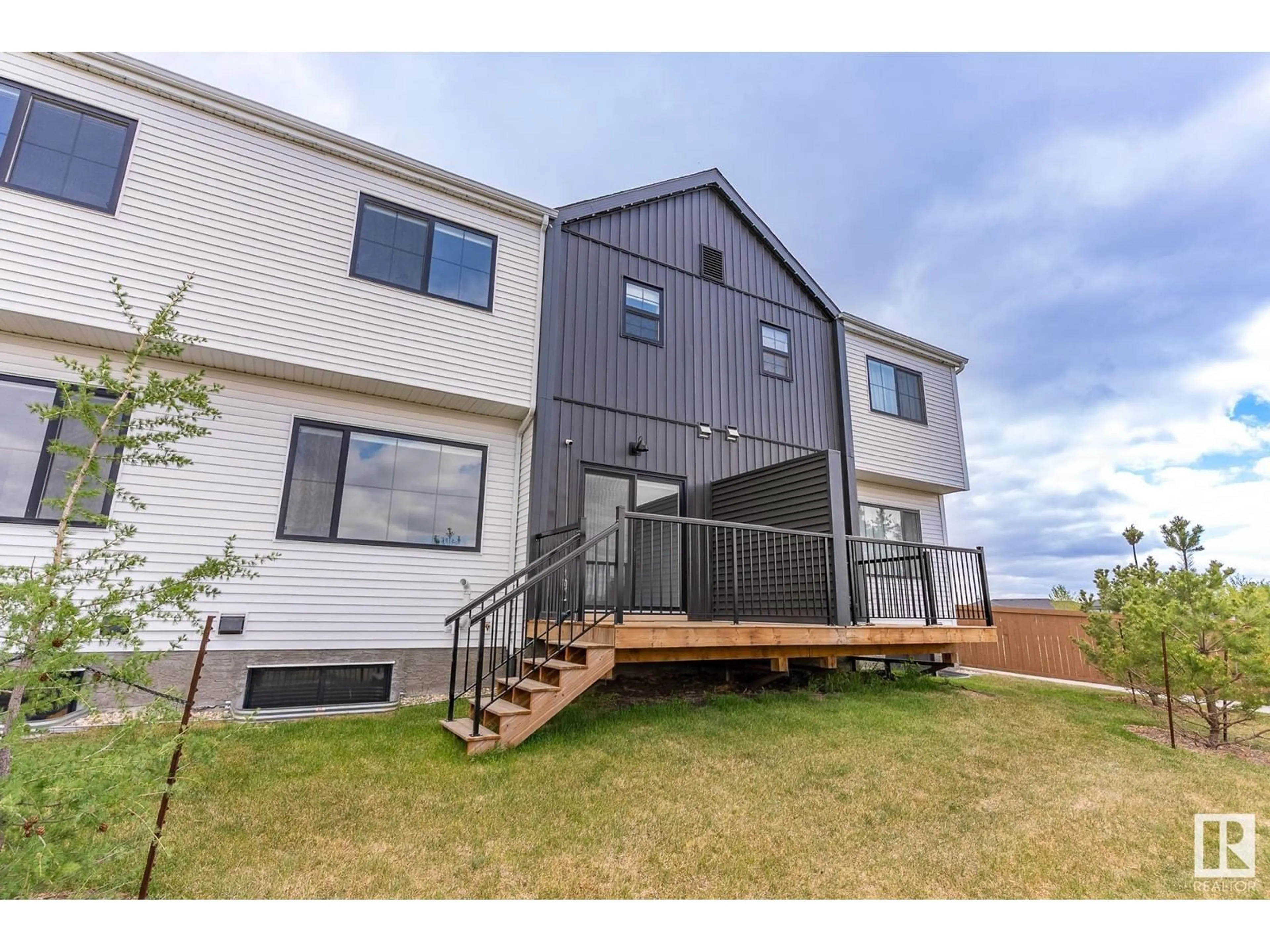 Home with vinyl exterior material, mountain view for #22 - 1910 COLLIP VIEW VW, Edmonton Alberta T6W5H4