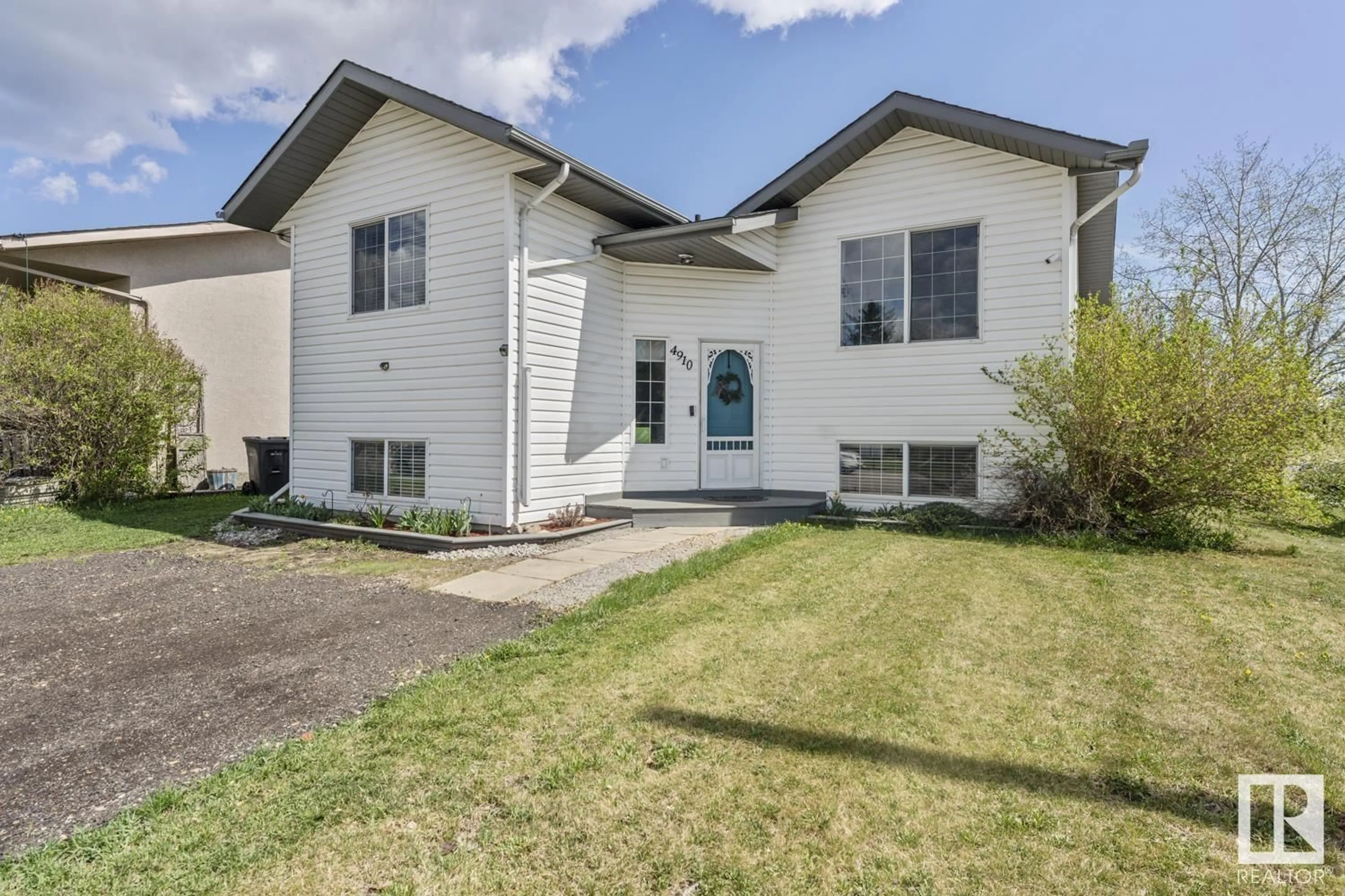 Home with vinyl exterior material, street for 4910 51 AV, Cold Lake Alberta T9M1X2