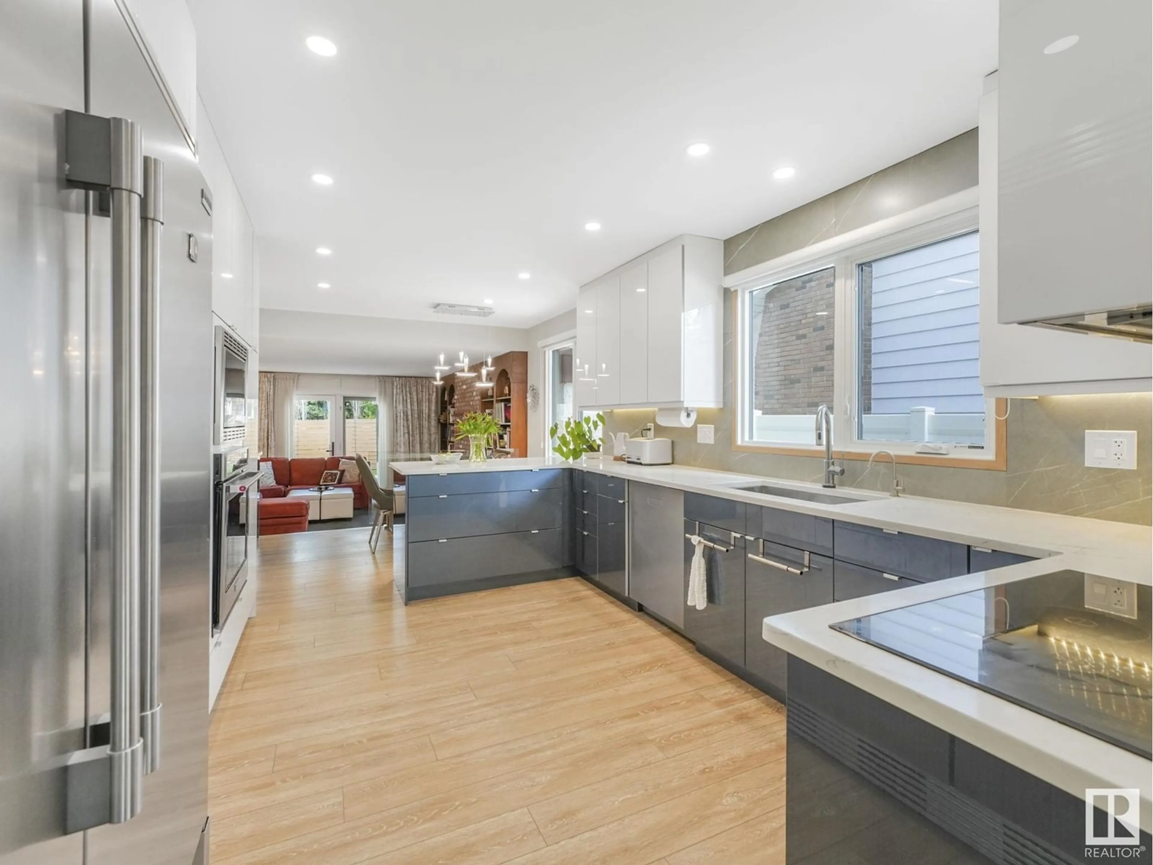 Open concept kitchen, unknown for 408 LESSARD DR, Edmonton Alberta T6M1A7