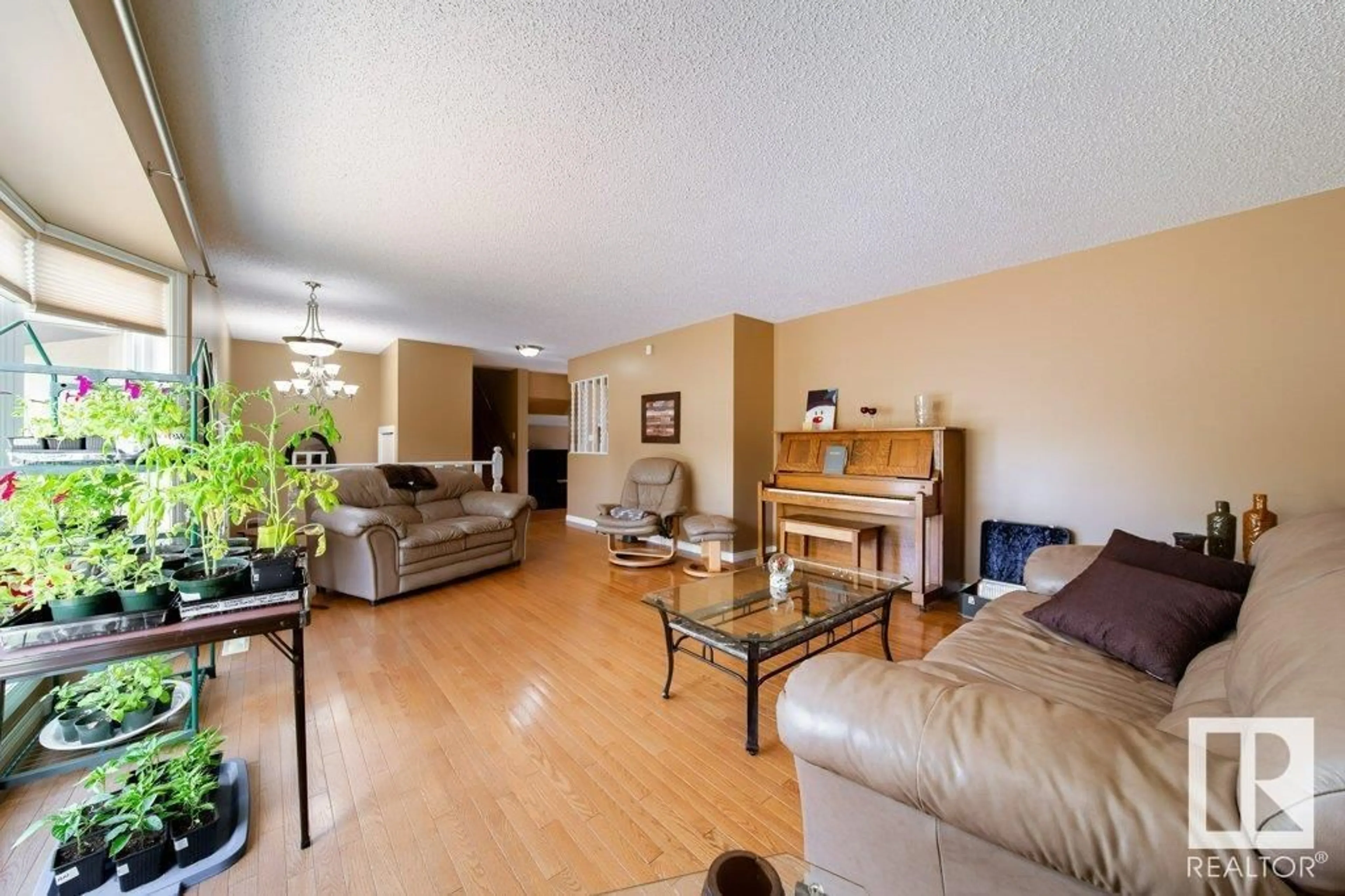 Living room with furniture, unknown for 54125 RANGE ROAD 165, Rural Yellowhead Alberta T7E3N1