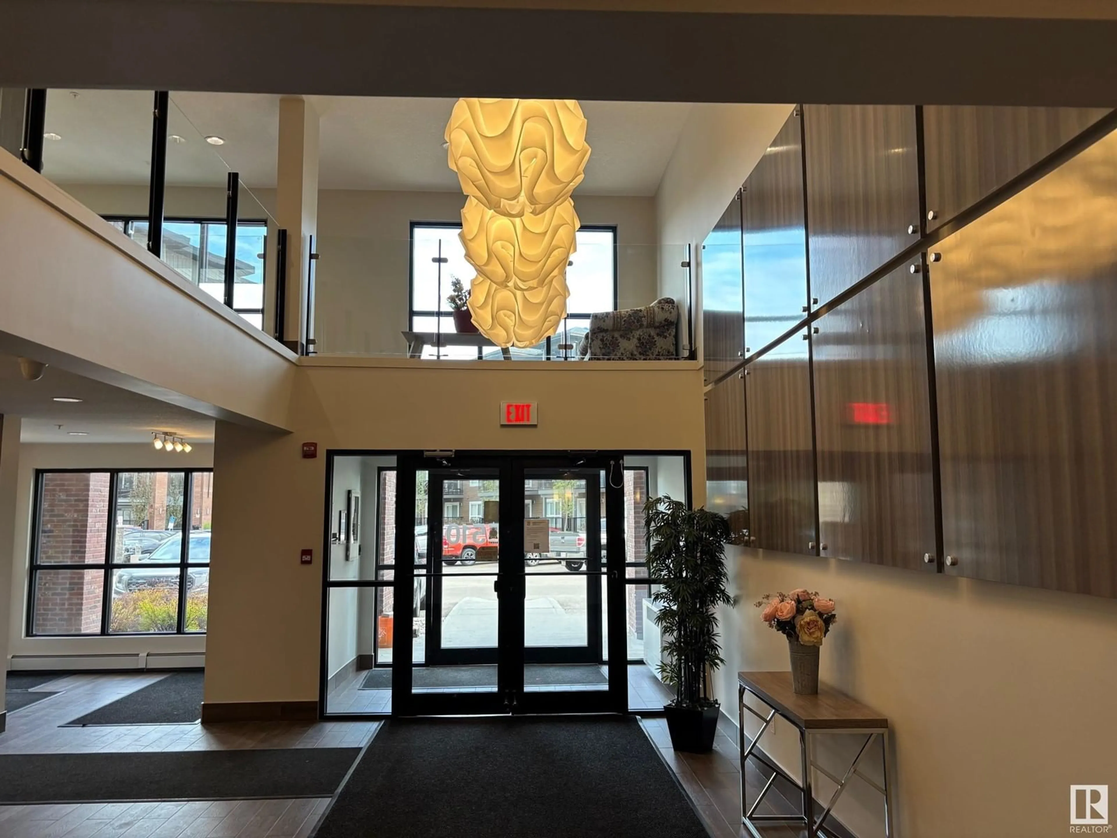 Indoor foyer for 317 - 5510 SCHONSEE DR, Edmonton Alberta T5Z0N9