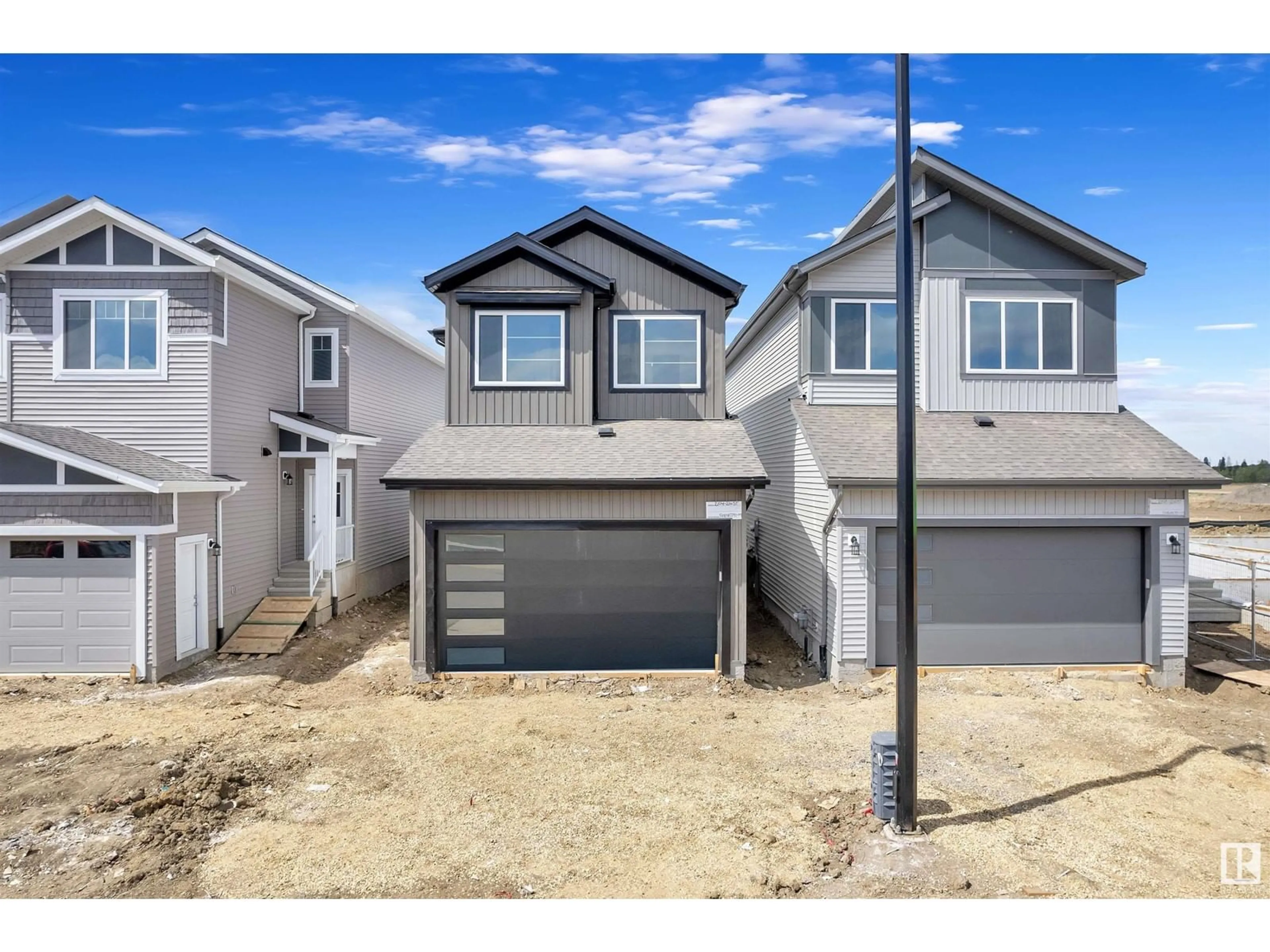 Unknown for 2104 210 ST, Edmonton Alberta T6M3H7