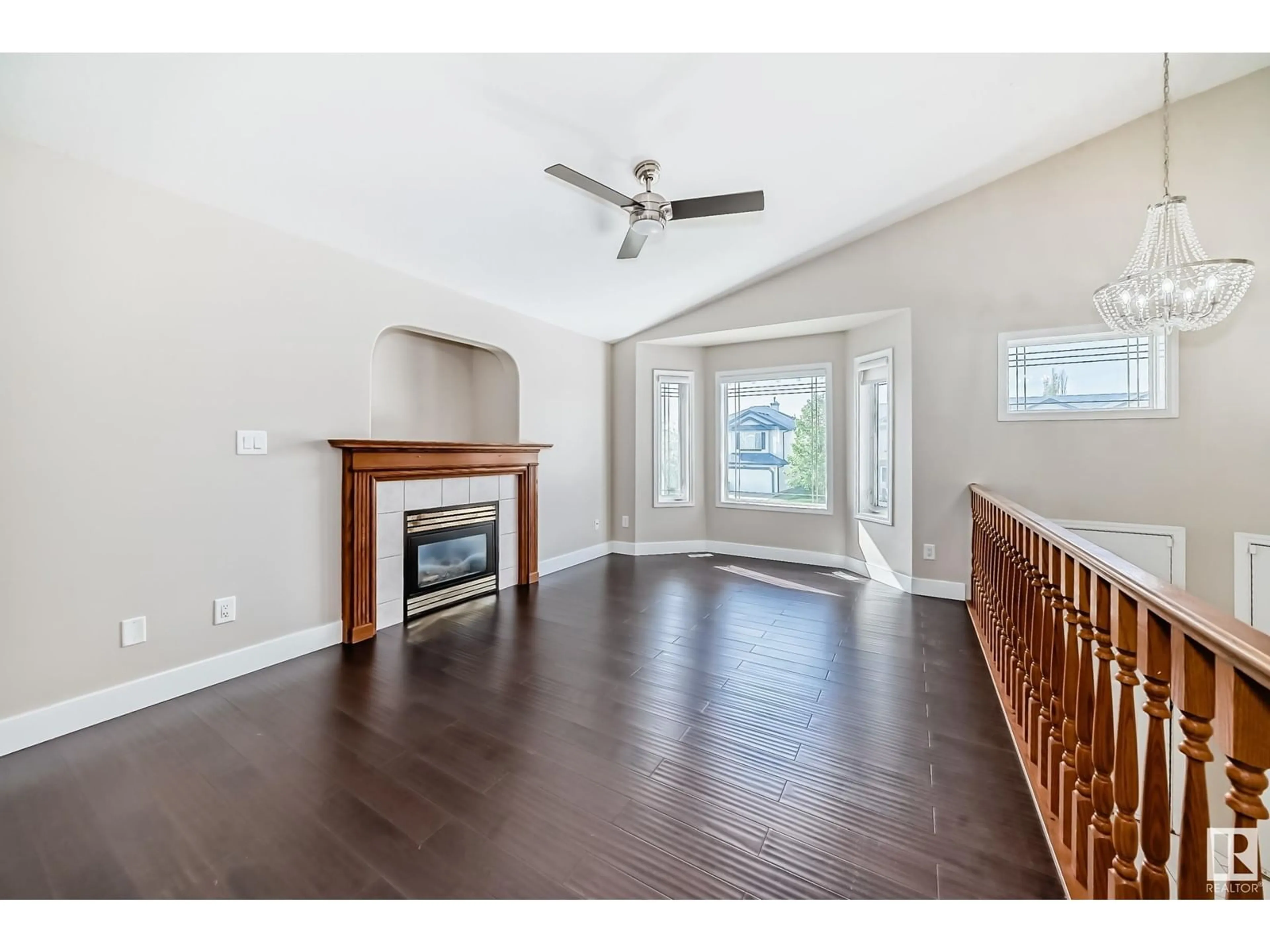 Unknown for 4704 151 AV, Edmonton Alberta T5Y3A2