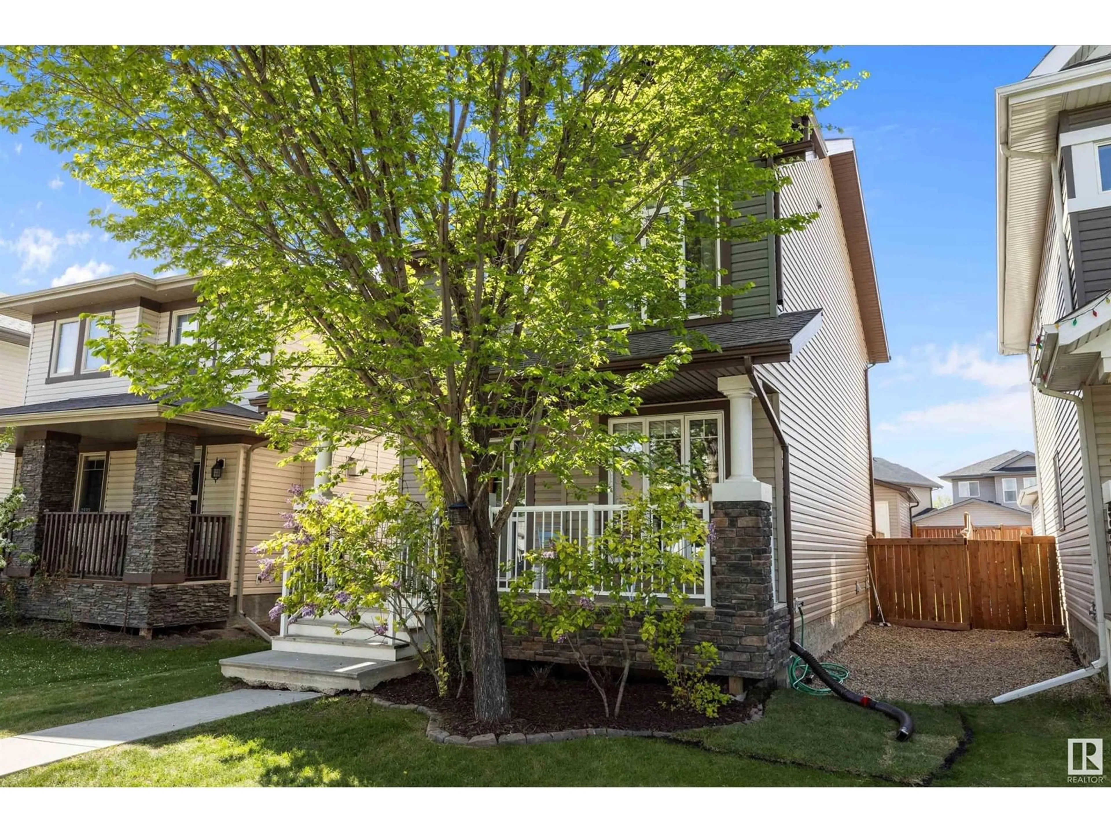 A pic from outside/outdoor area/front of a property/back of a property/a pic from drone, street for 2130 GLENRIDDING WY, Edmonton Alberta T6W2H4
