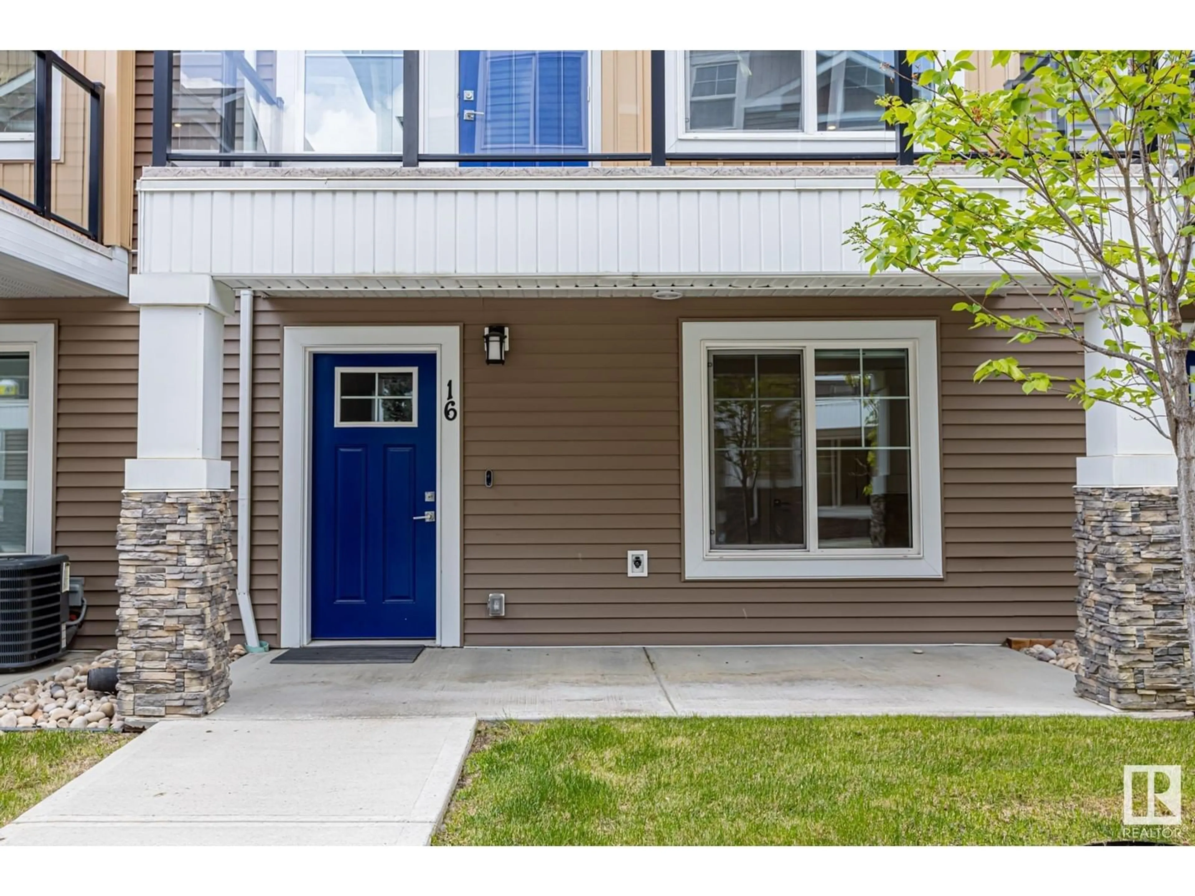 Unknown for 16 230 EDGEMONT RD NW, Edmonton Alberta T6M0Y8