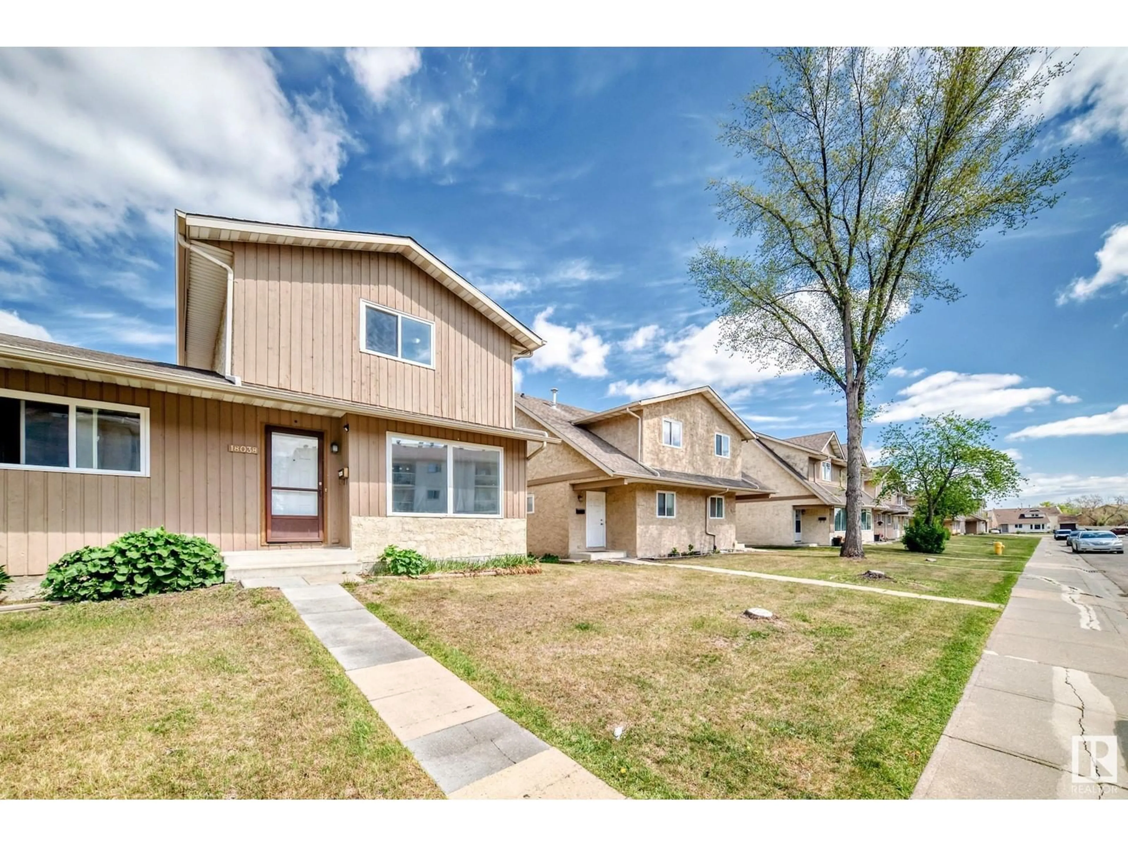 Unknown for 18038 95A AV, Edmonton Alberta T5T2Z6