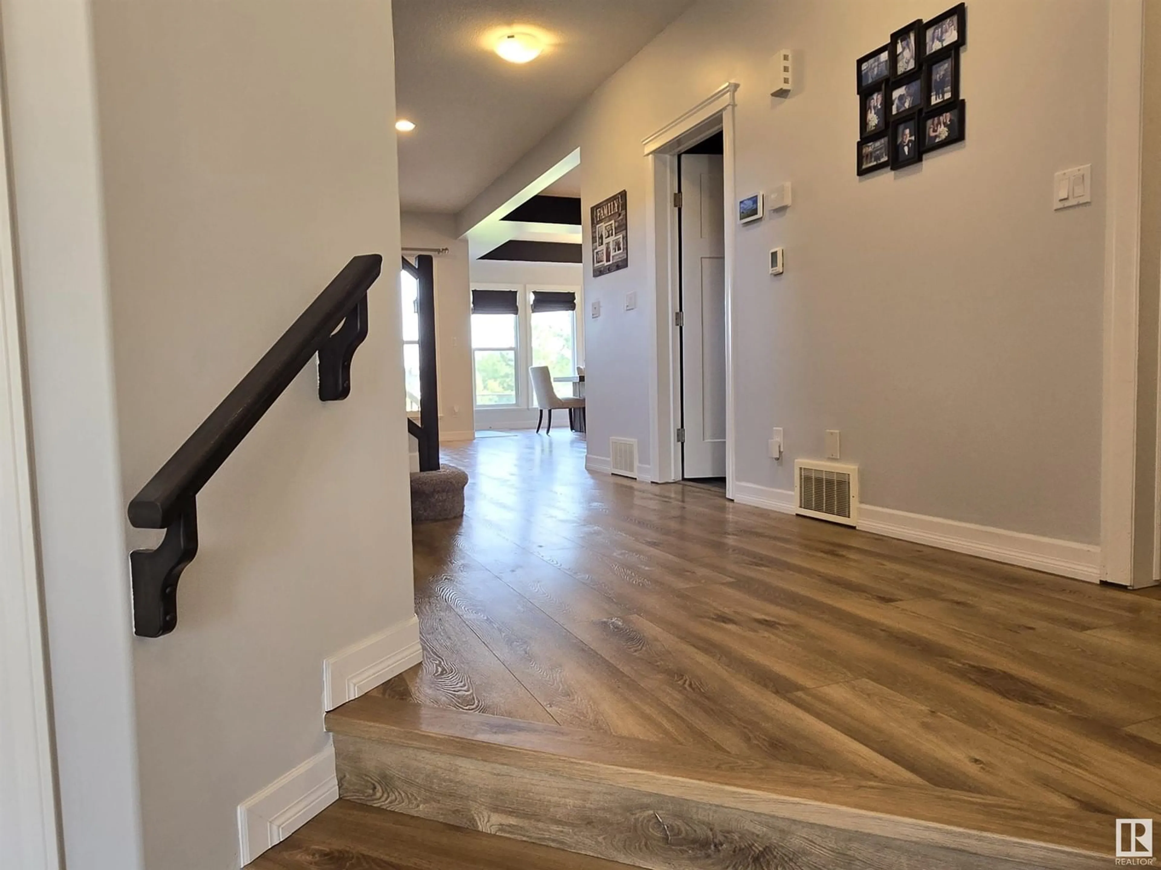 Indoor entryway for 386 SIMPKINS WD, Leduc Alberta T9E0Y4