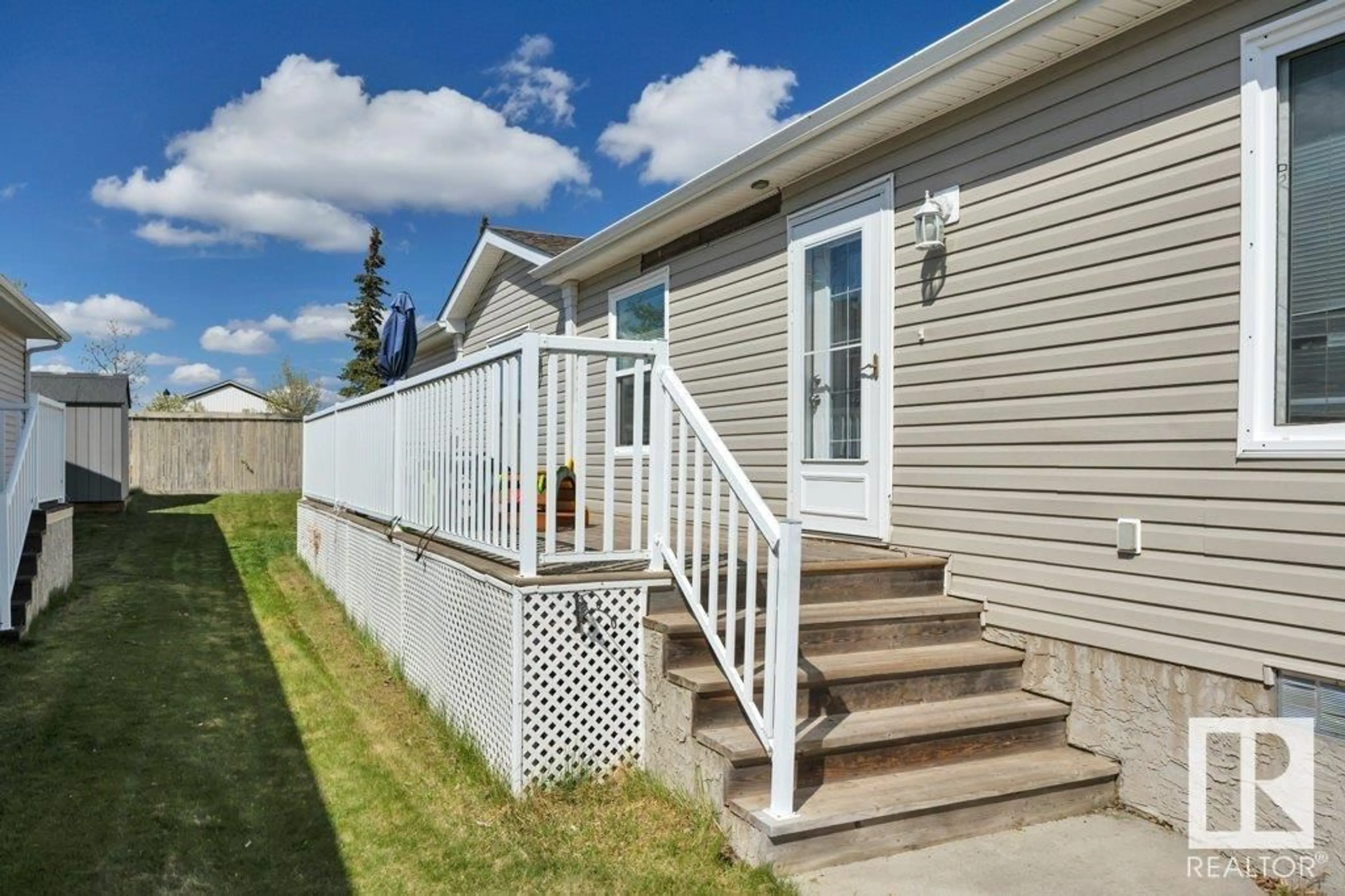 Home with vinyl exterior material, unknown for 1158 ASPEN DR, Leduc Alberta T9E8R2