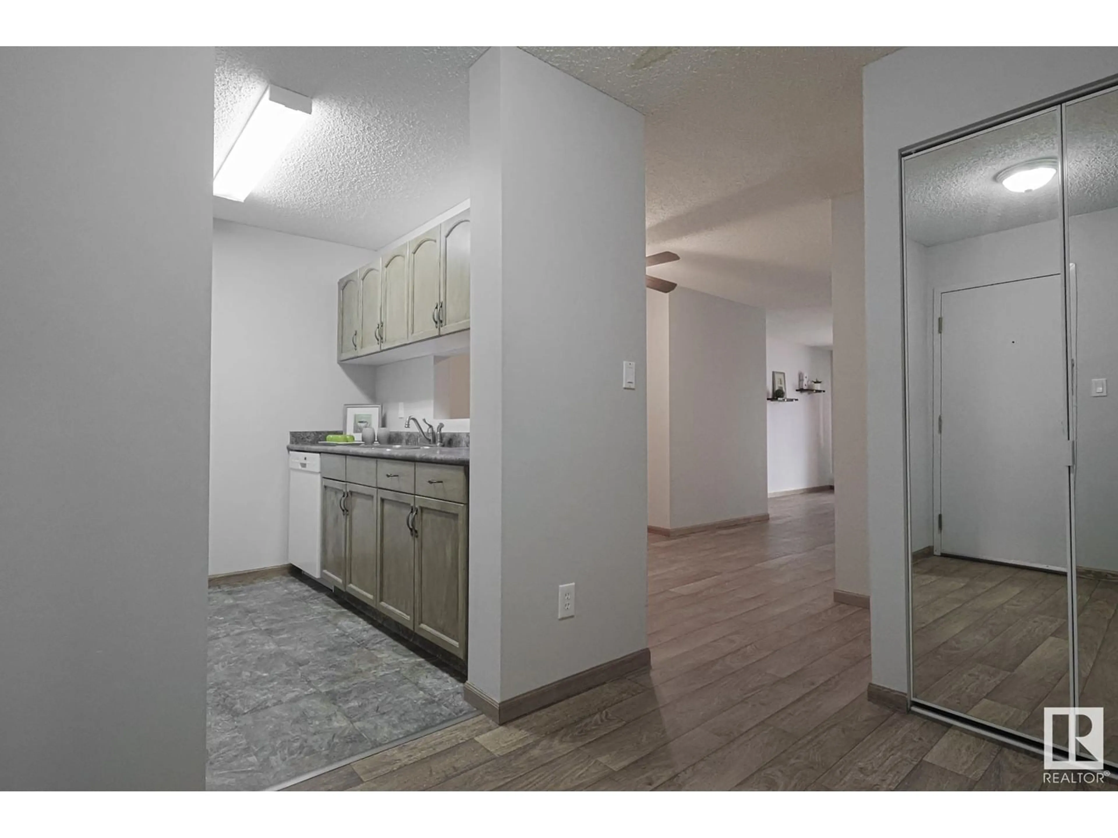 A pic of a room for 260 10520 120 ST NW, Edmonton Alberta T5H4L9