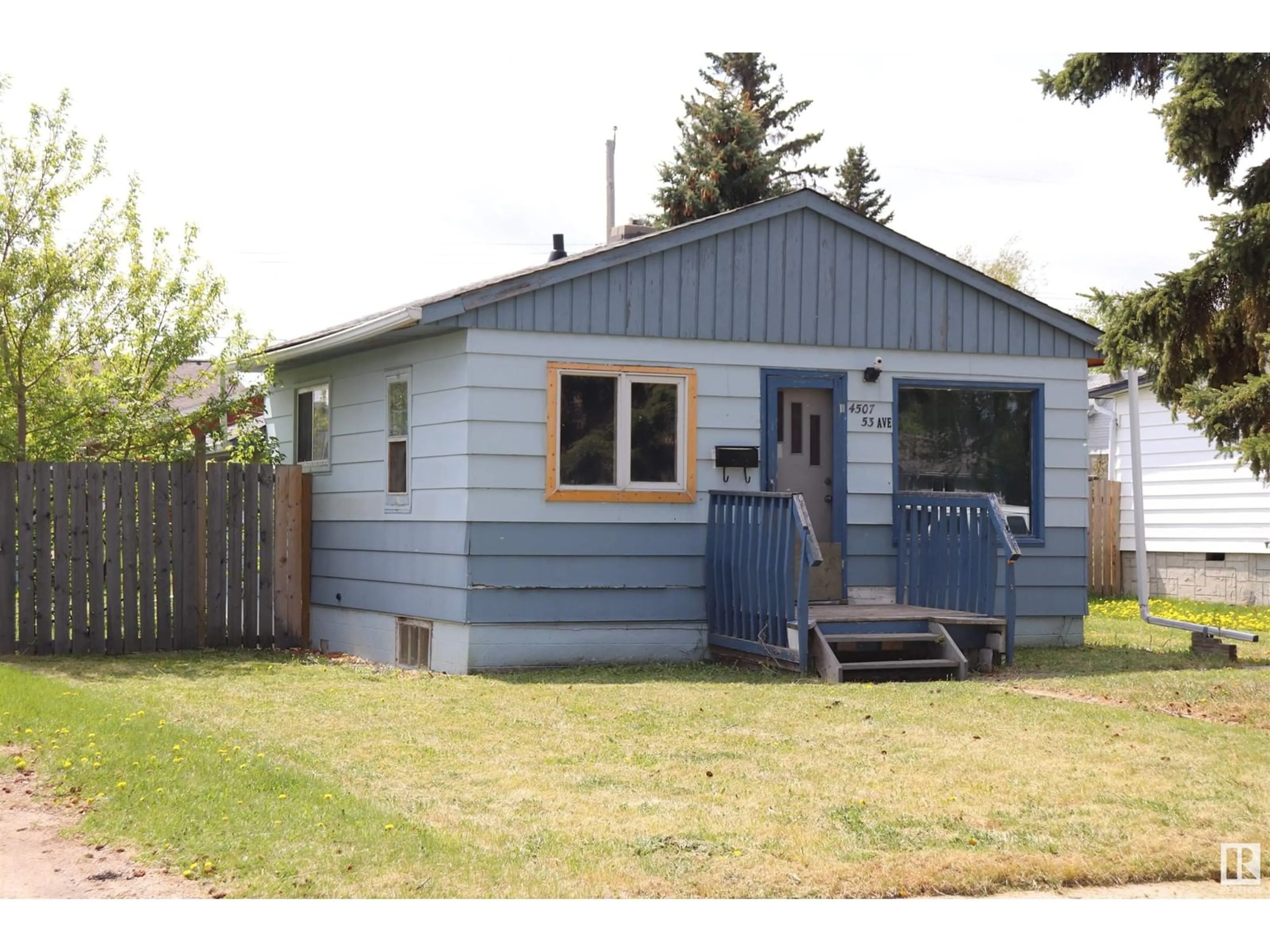 Shed for 4507 53 AVE, Wetaskiwin Alberta T9A0Y3