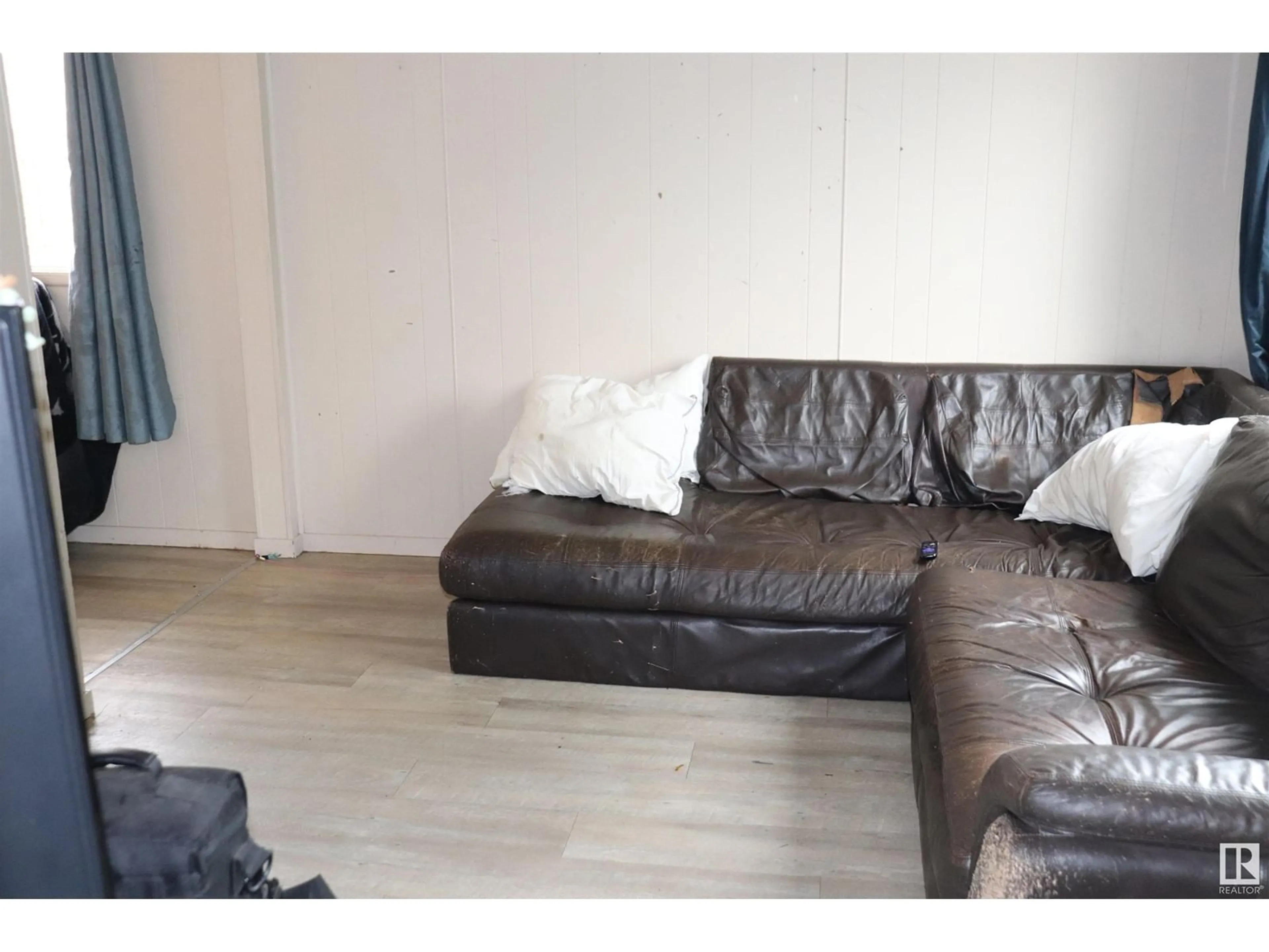A pic of a room for 4507 53 AVE, Wetaskiwin Alberta T9A0Y3