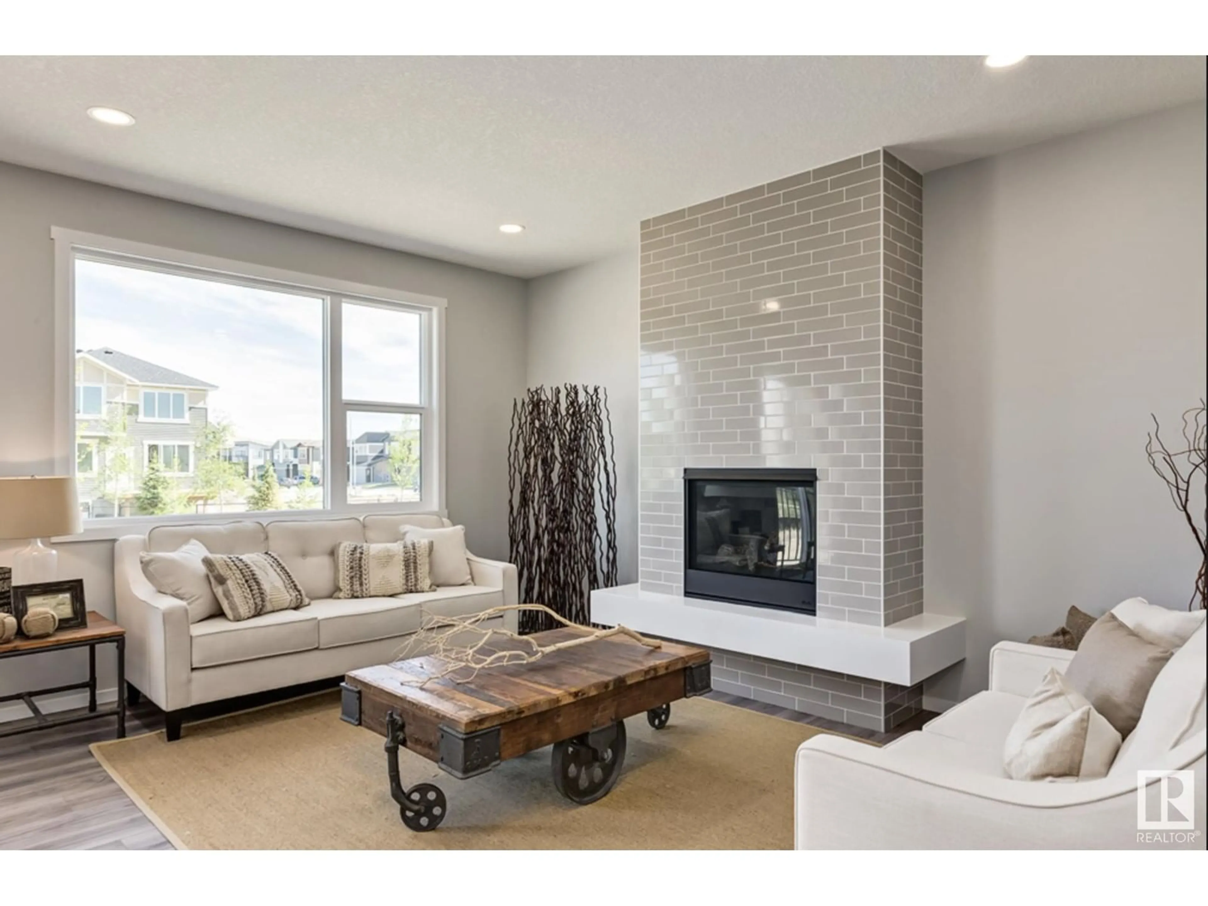 Living room with furniture, unknown for 2033 MUCKLEPLUM LINK, Edmonton Alberta T6X3H1