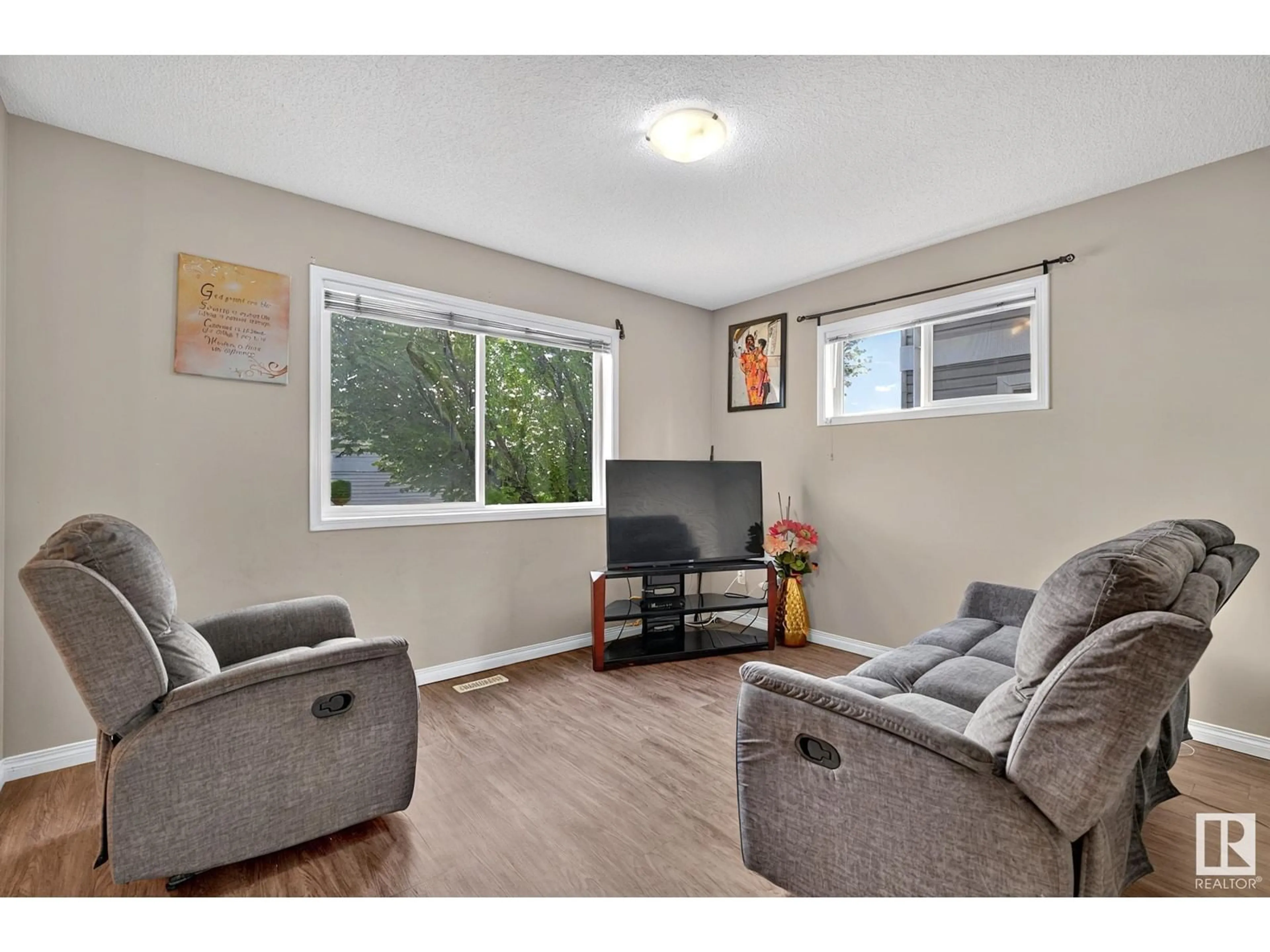 Living room with furniture, unknown for 130 - 24 HYNDMAN CRESCENT, Edmonton Alberta T5A0E8