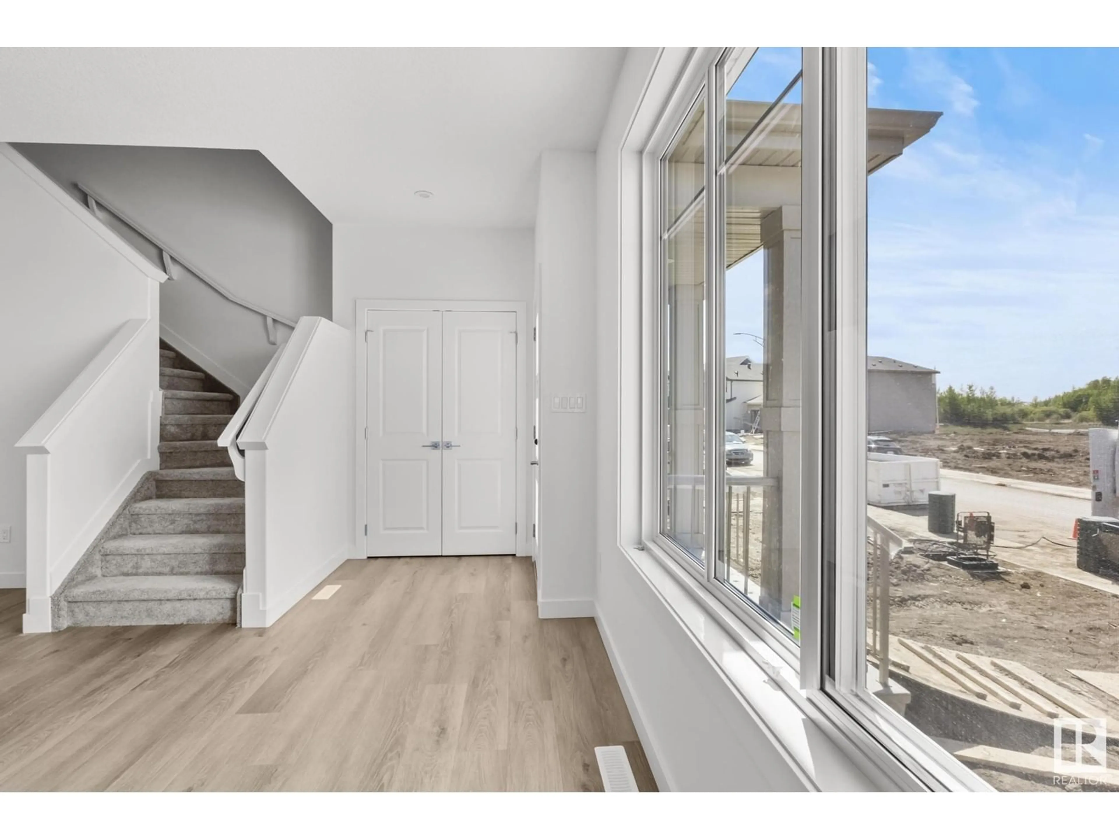 Indoor entryway for NW - 1939 210 ST, Edmonton Alberta T6M3H5
