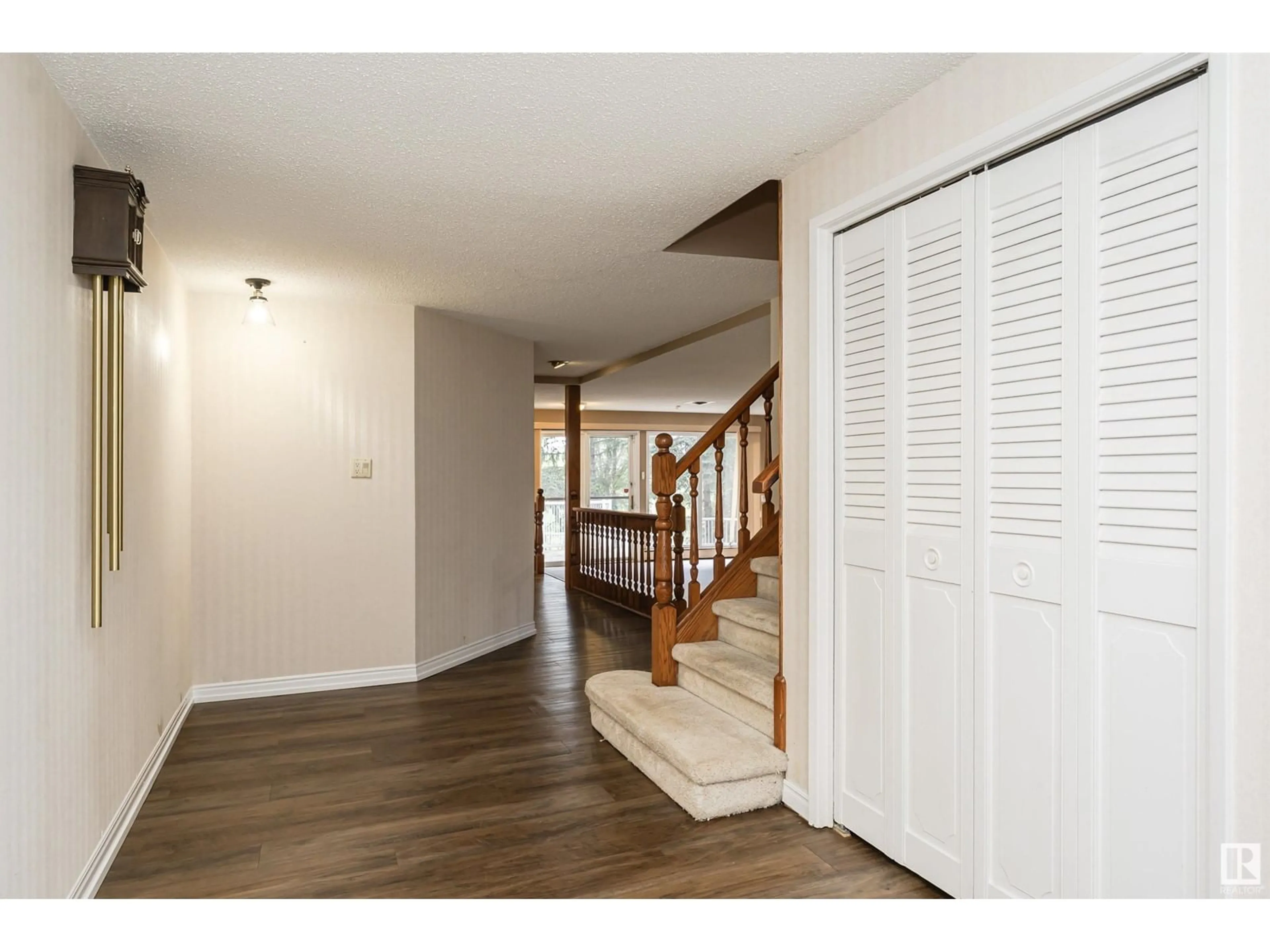 Indoor entryway for 57 STURGEON RD, St. Albert Alberta T8N0E8