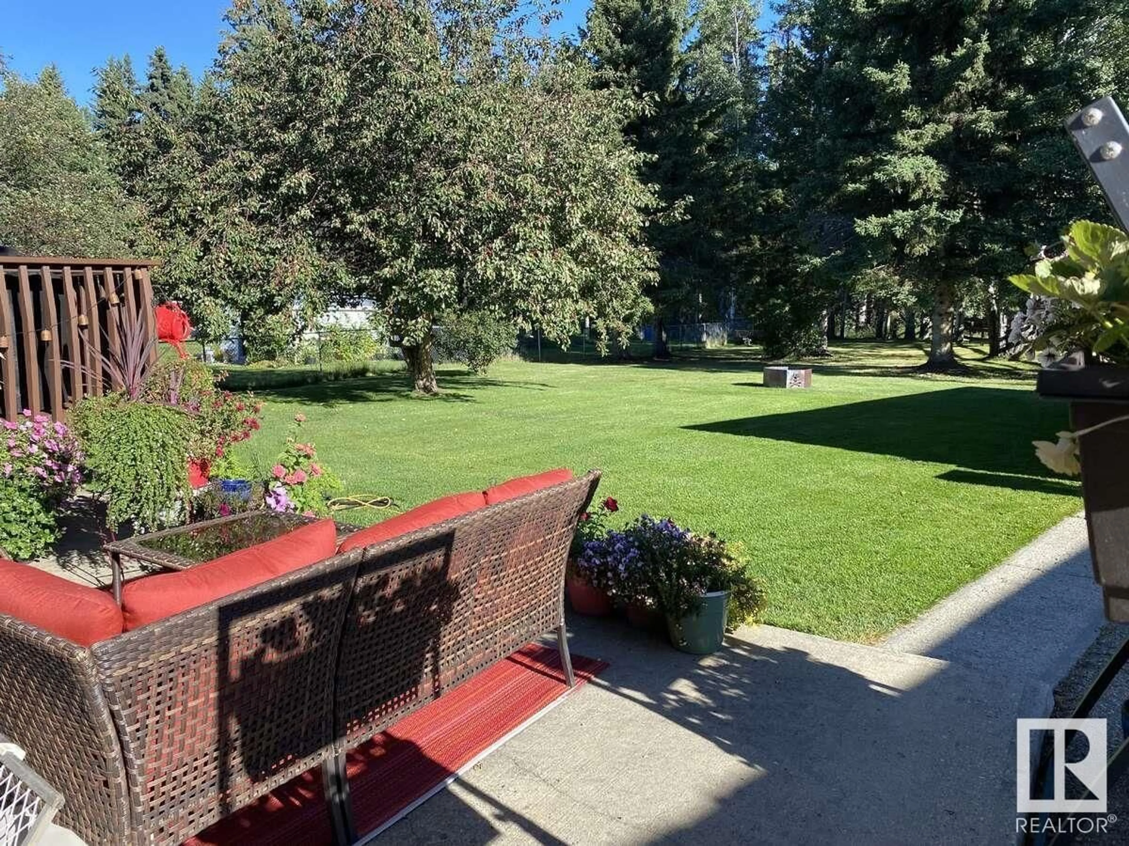Patio, mountain view for 177 WILLOW DR, Breton Alberta T0C0P0