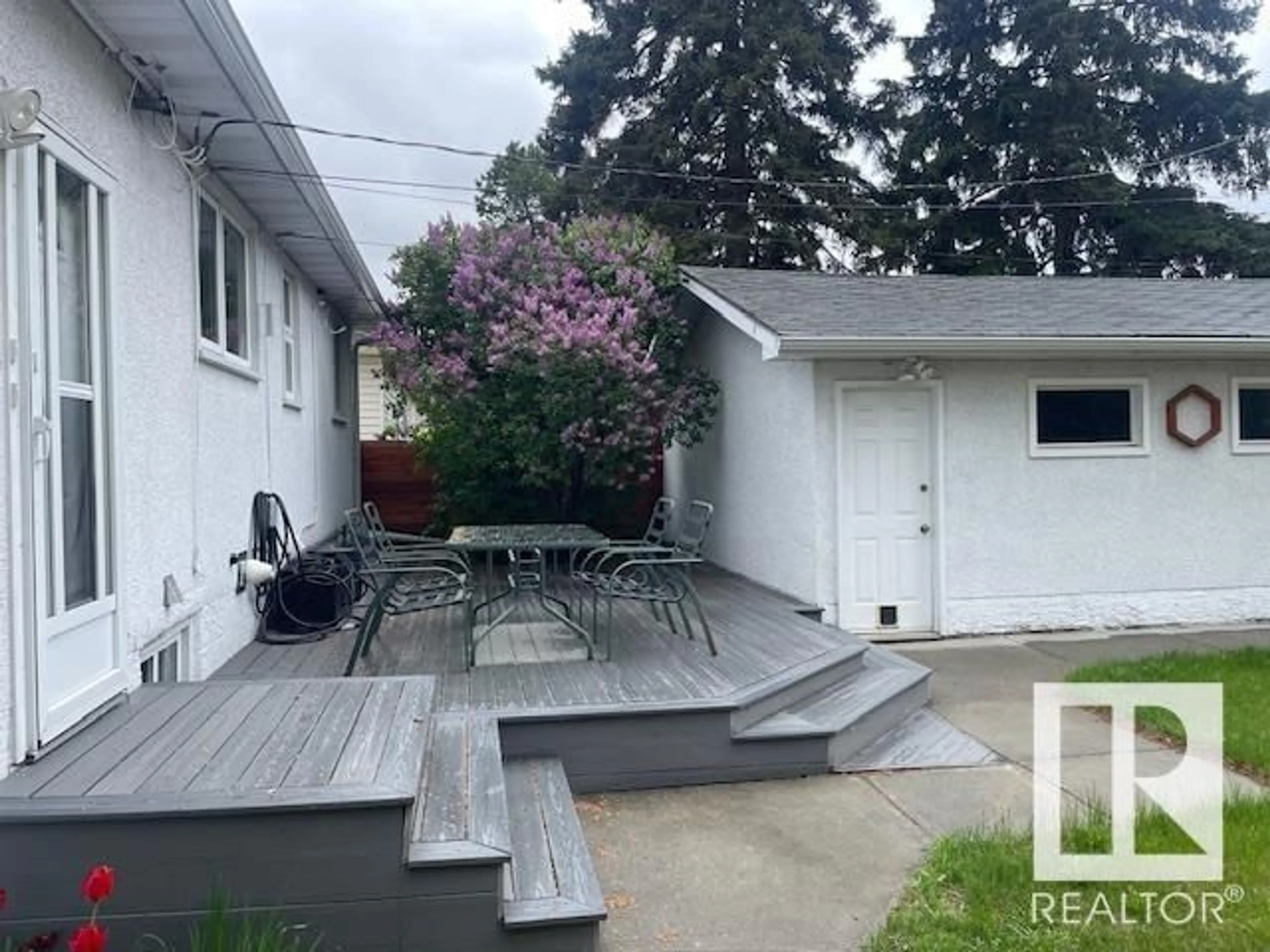 Patio, street for NW - 8528 64 AV, Edmonton Alberta T6E0H3