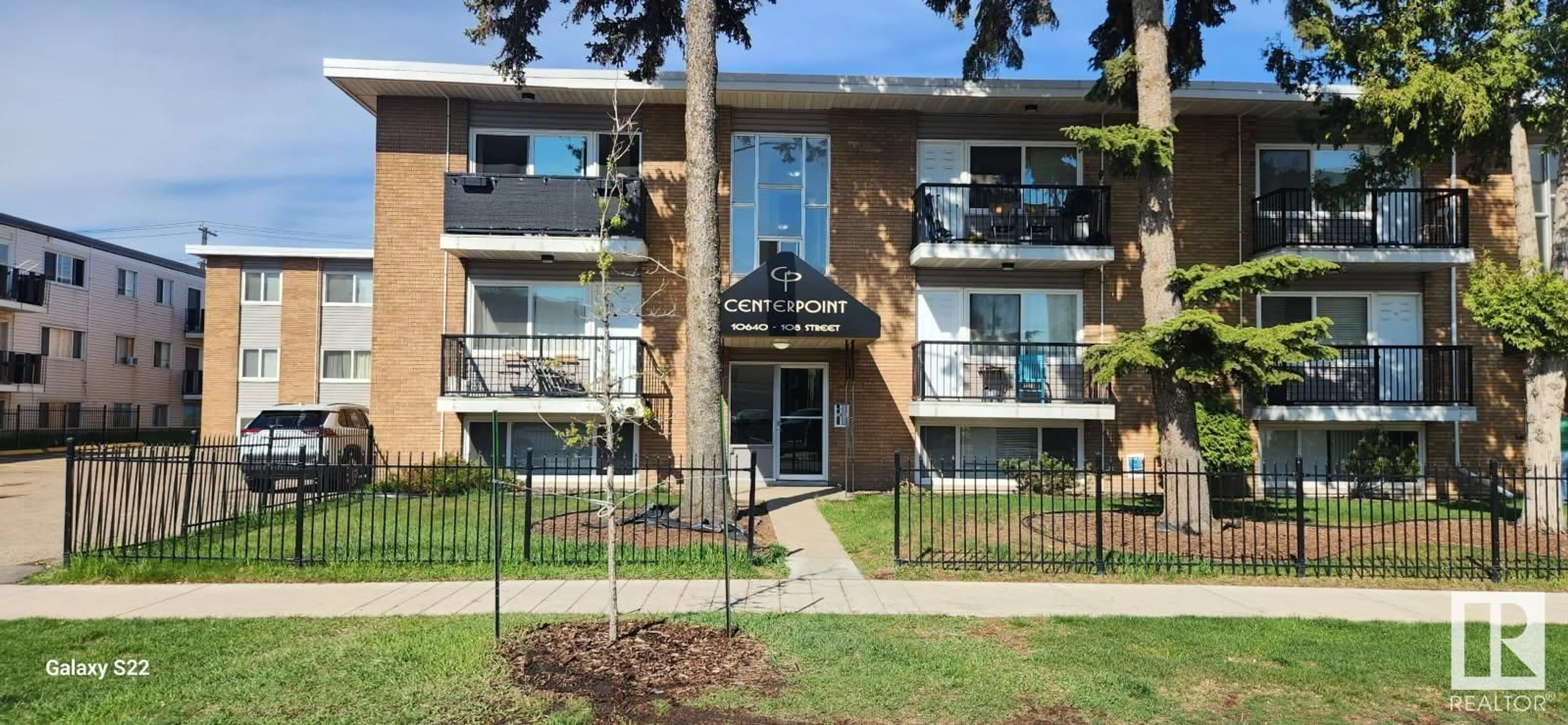 Unknown for #3 - 10640 108 ST, Edmonton Alberta T5H3A1