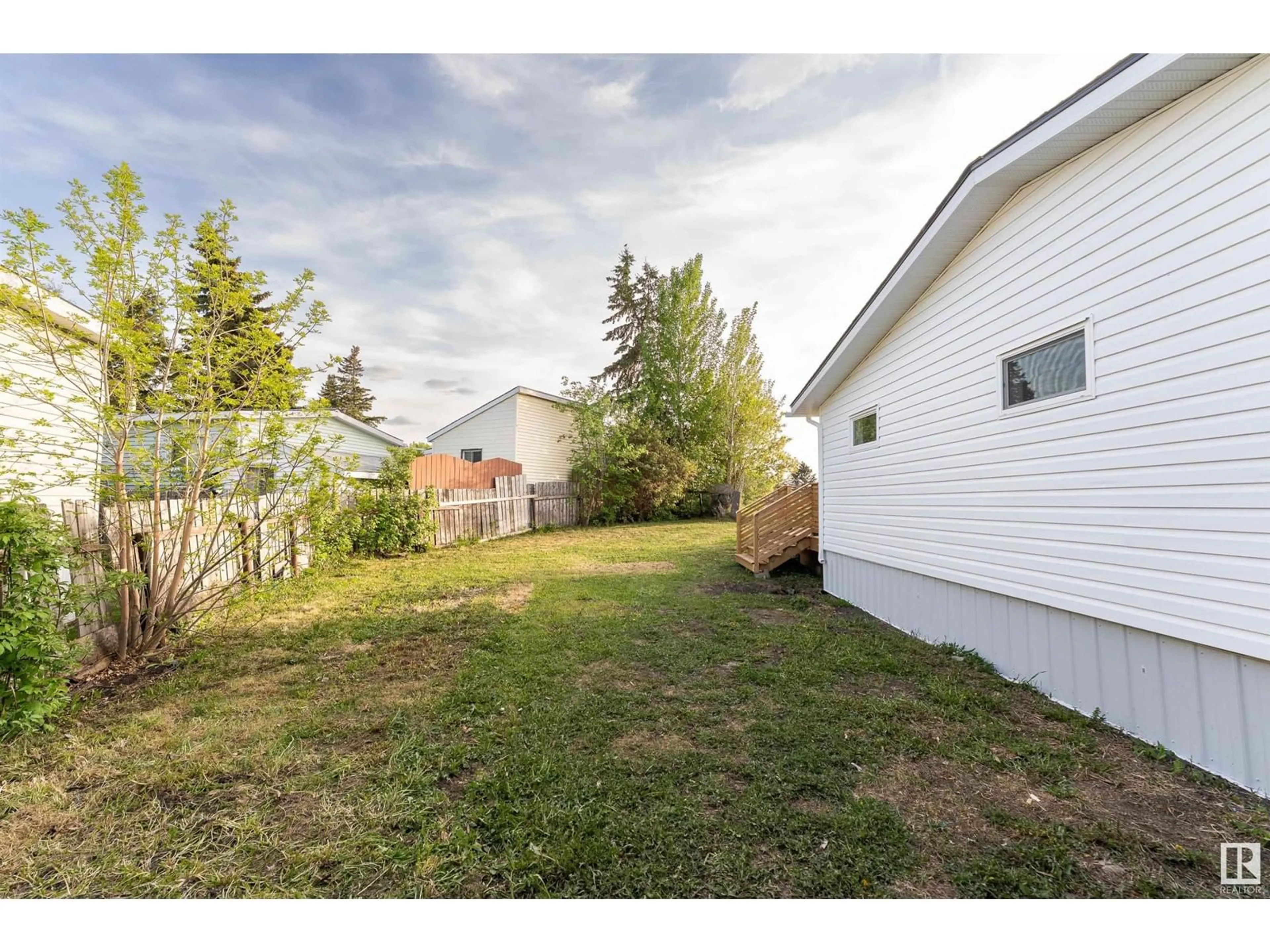 Unknown for NW - 355 EVERGREEN PA, Edmonton Alberta T5Y4M2
