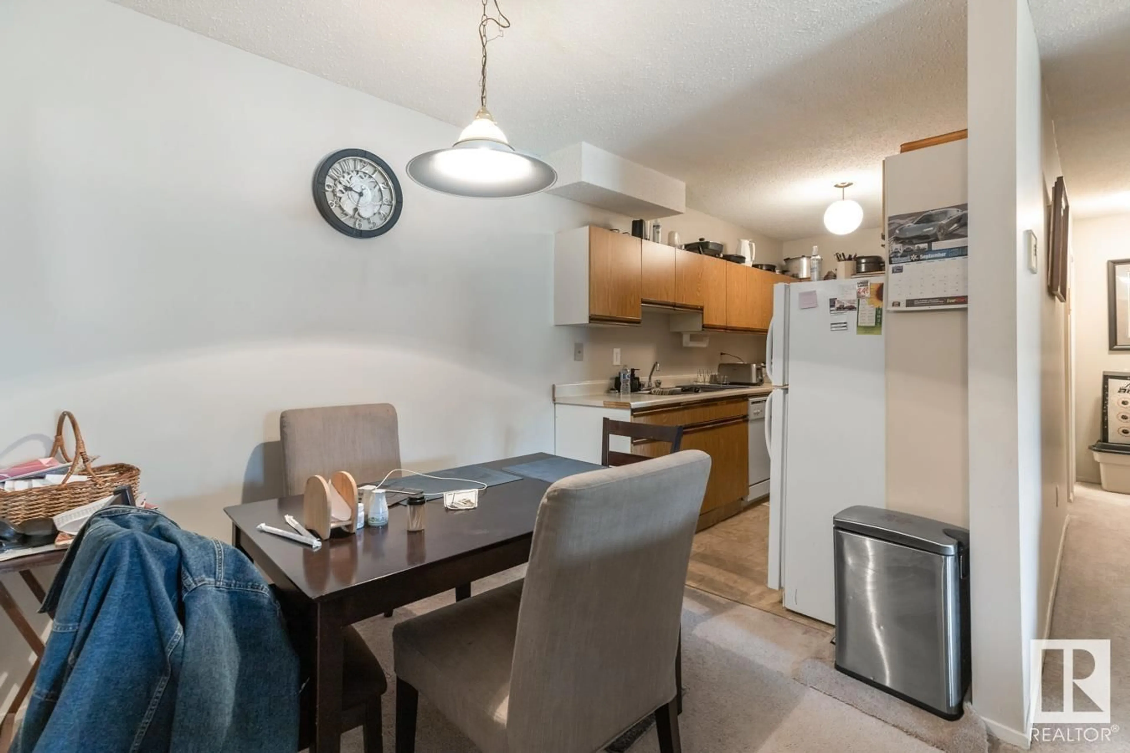 Standard kitchen, unknown for 53 - 106 AKINS DR, St. Albert Alberta T8M3M6
