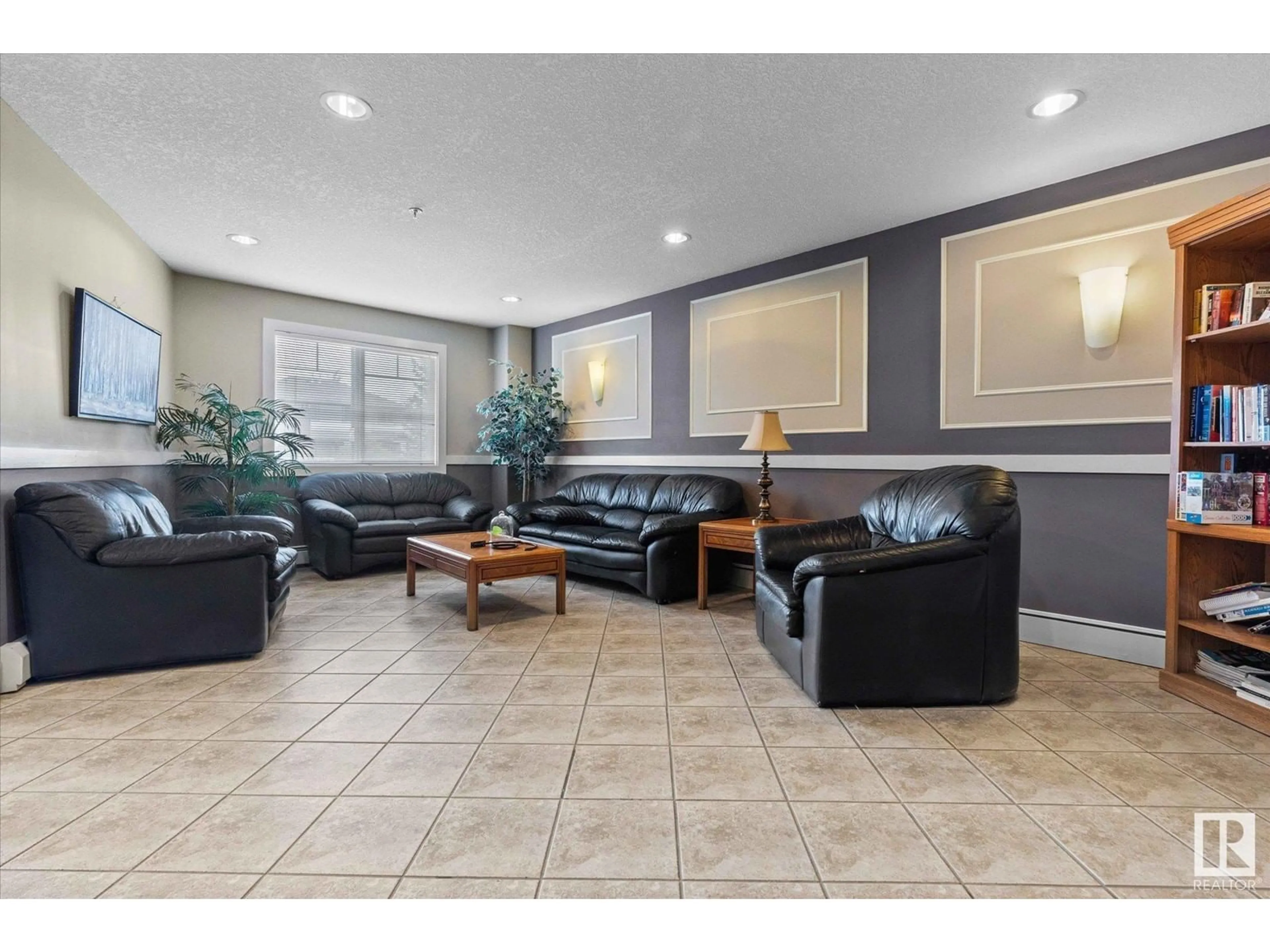 Lobby for #413 - 646 MCALLISTER LO, Edmonton Alberta T6W0B5