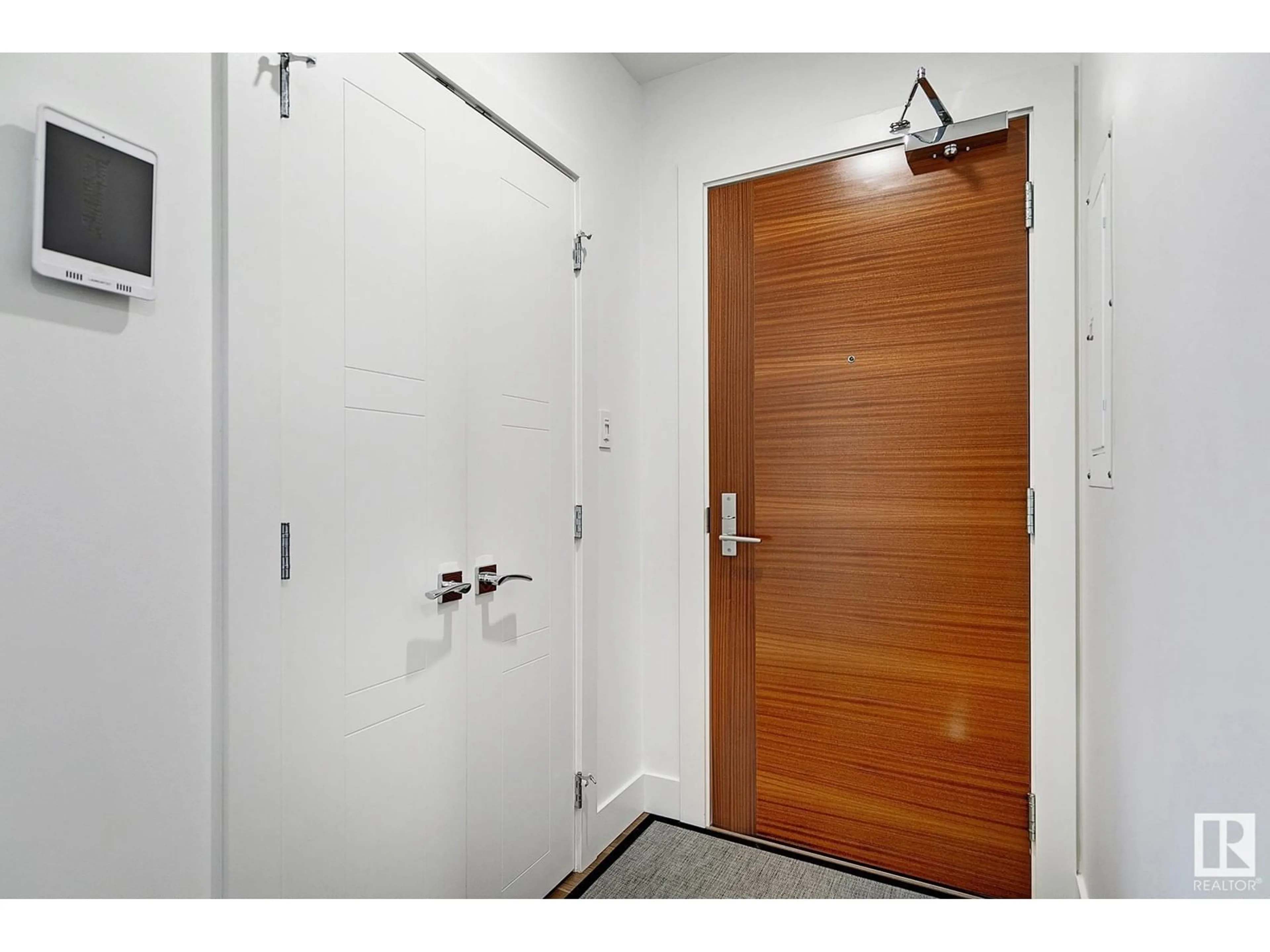 Indoor entryway for 11969 - 801 JASPER AV, Edmonton Alberta T5K0P1