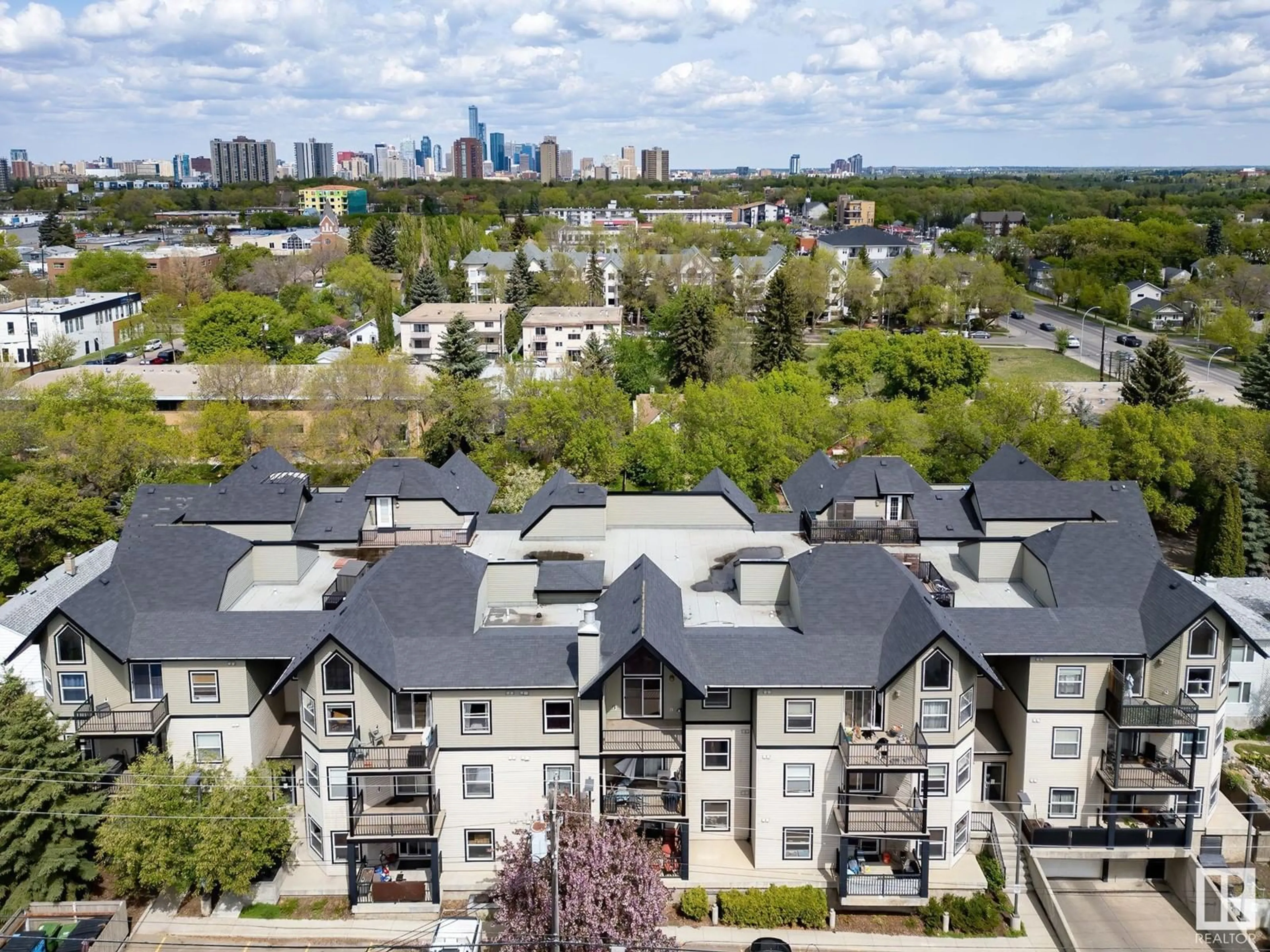 A pic from outside/outdoor area/front of a property/back of a property/a pic from drone, city buildings view from balcony for 101 - 9927 79 AV, Edmonton Alberta T6E1R3