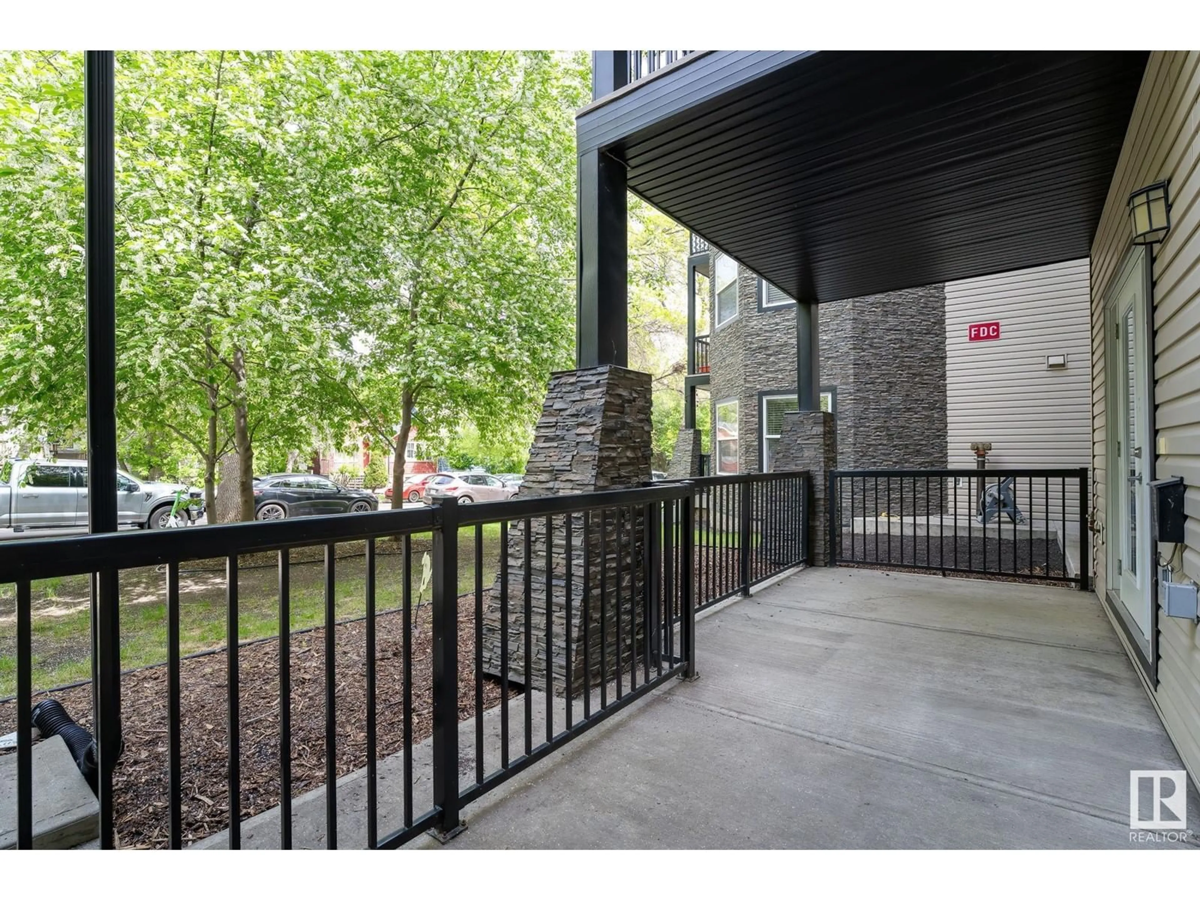 Patio, unknown for 101 - 9927 79 AV, Edmonton Alberta T6E1R3