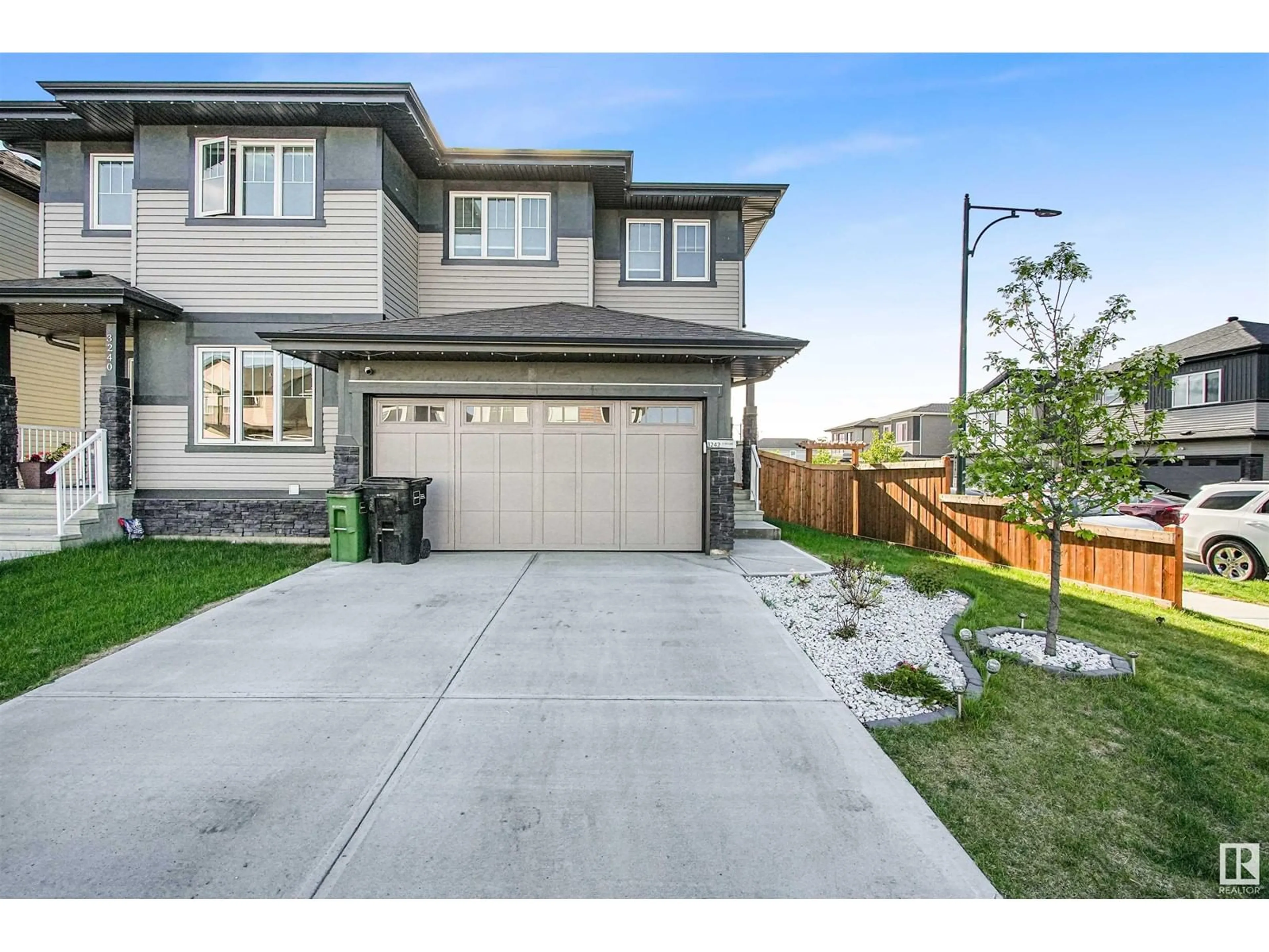 Unknown for 3242 4 ST, Edmonton Alberta T6T2S9