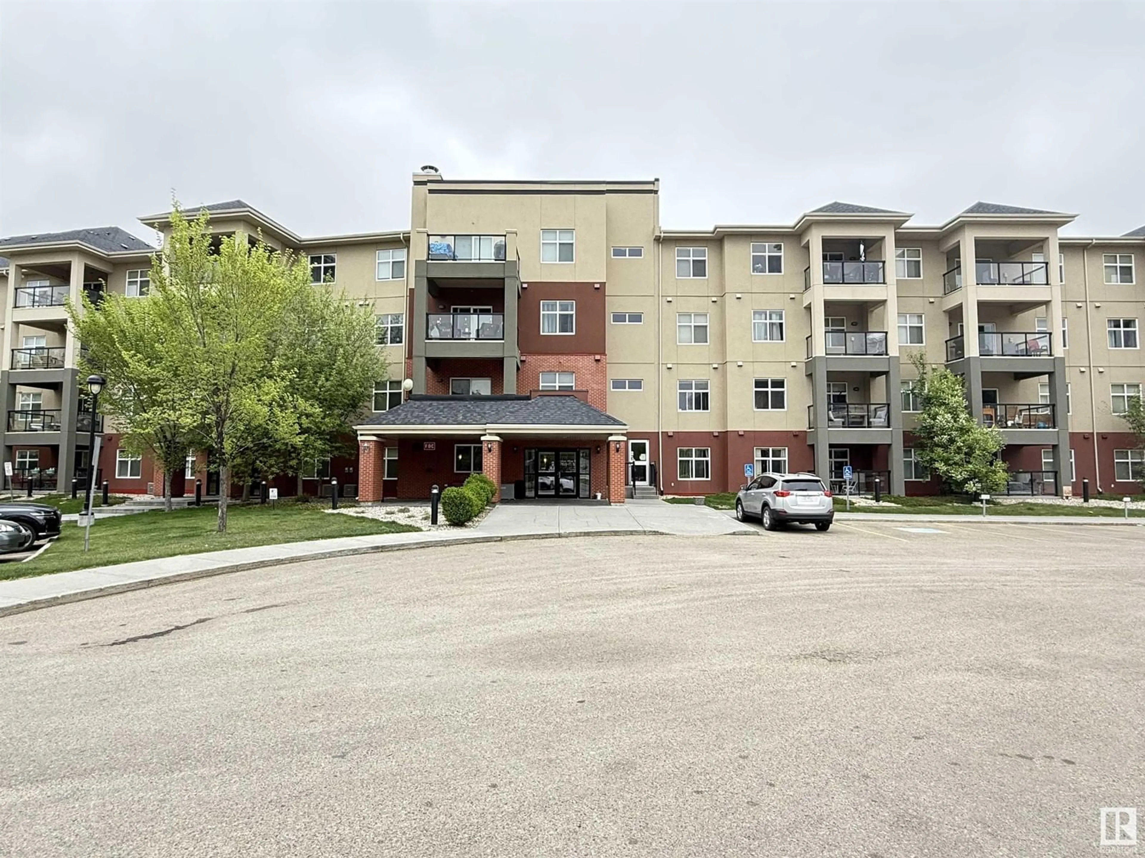 A pic from outside/outdoor area/front of a property/back of a property/a pic from drone, building for 341 - 7825 71 ST, Edmonton Alberta T6B3R9