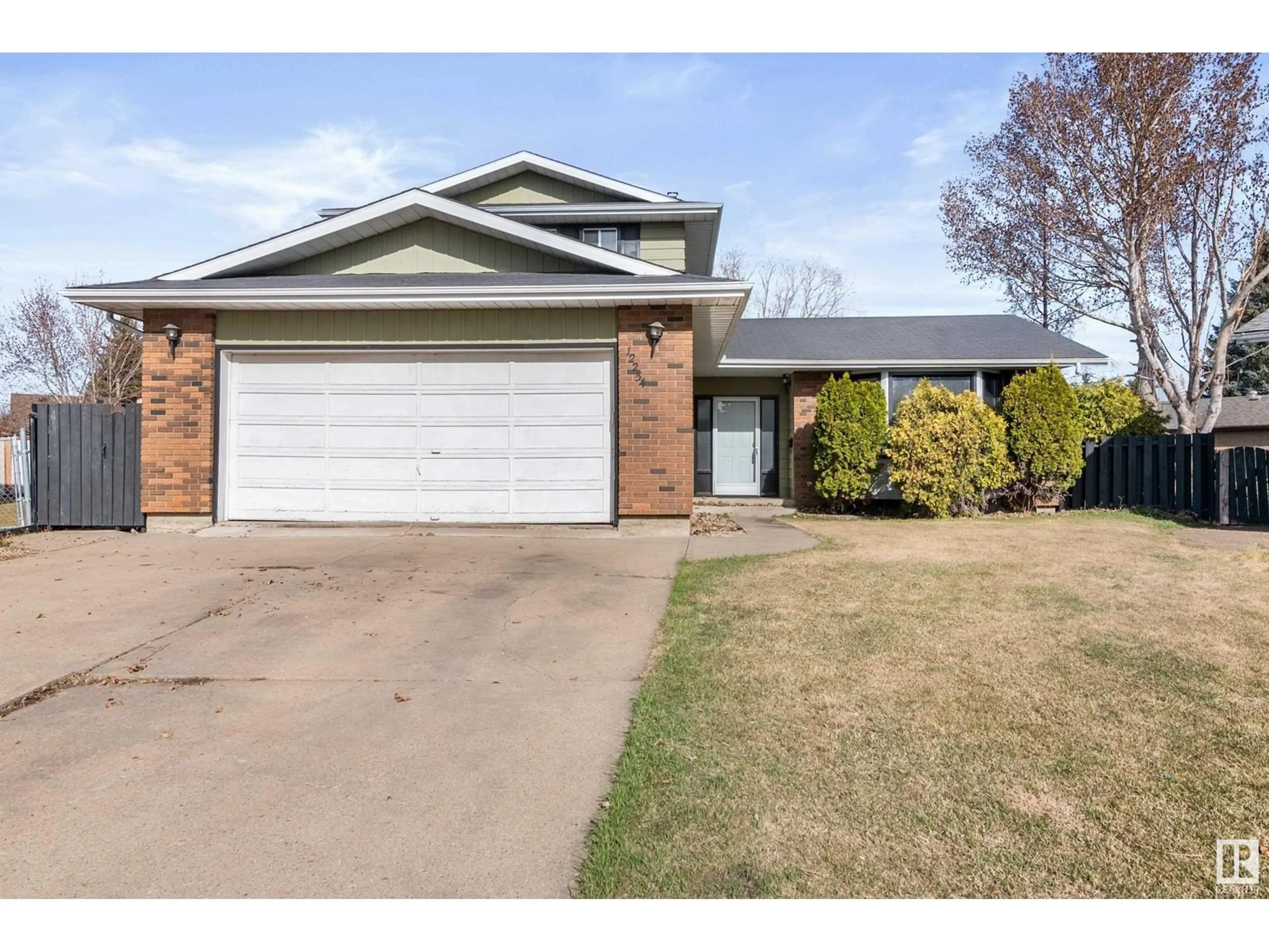 Unknown for 12254 143 AV, Edmonton Alberta T5X3R7