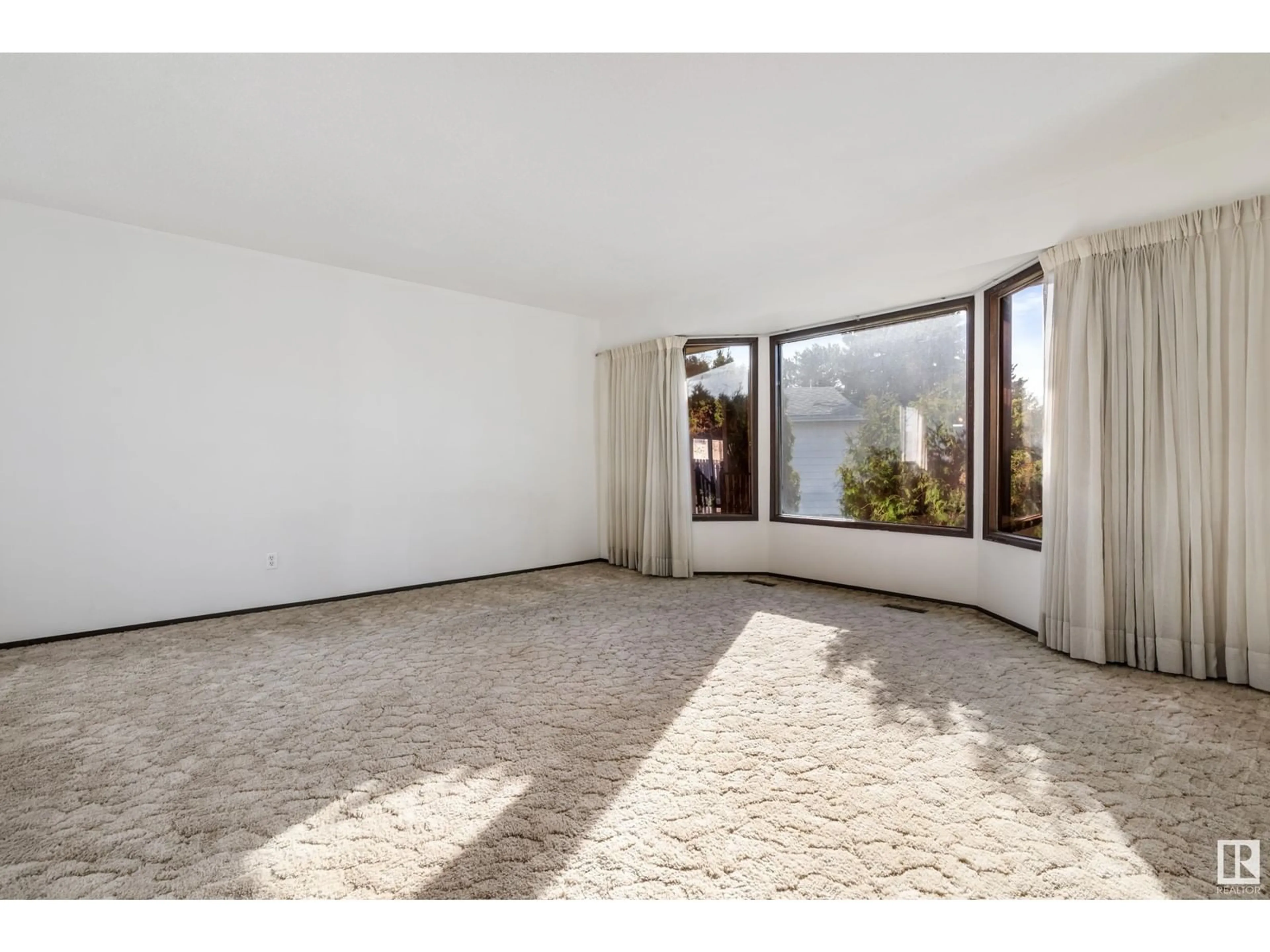 A pic of a room for 12254 143 AV, Edmonton Alberta T5X3R7