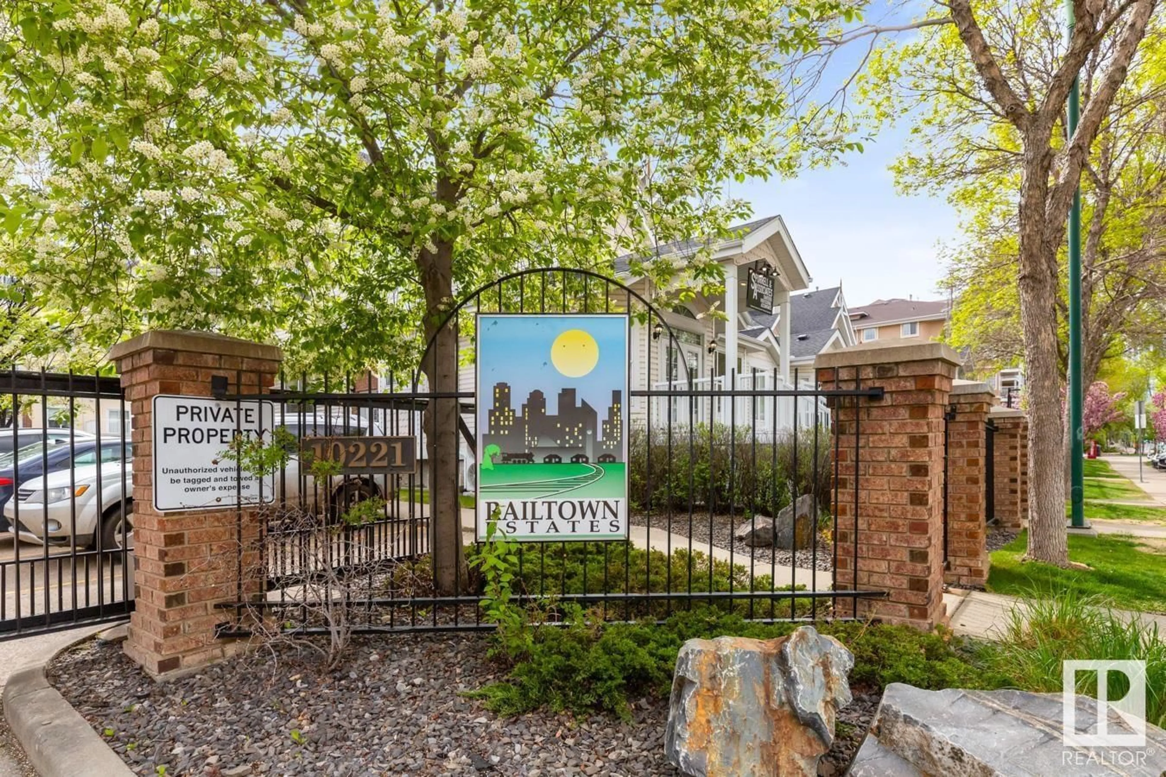Unknown for 401 - 10221 111 ST NW, Edmonton Alberta T5K2W5